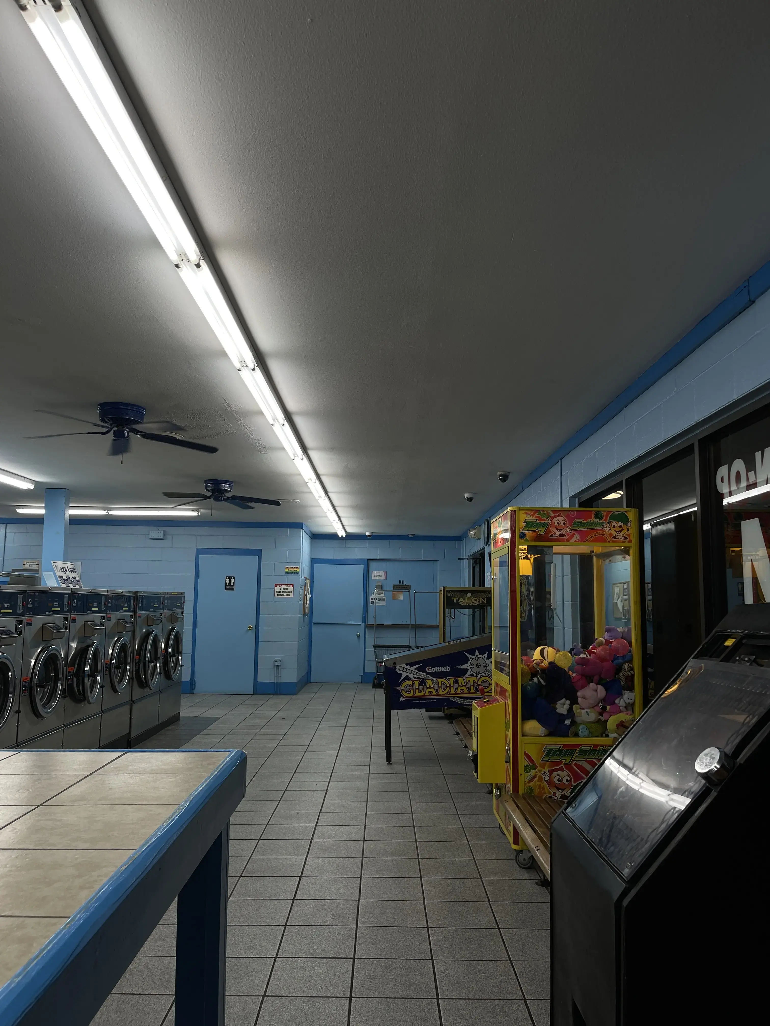Wash Well Laundromat - Image 9