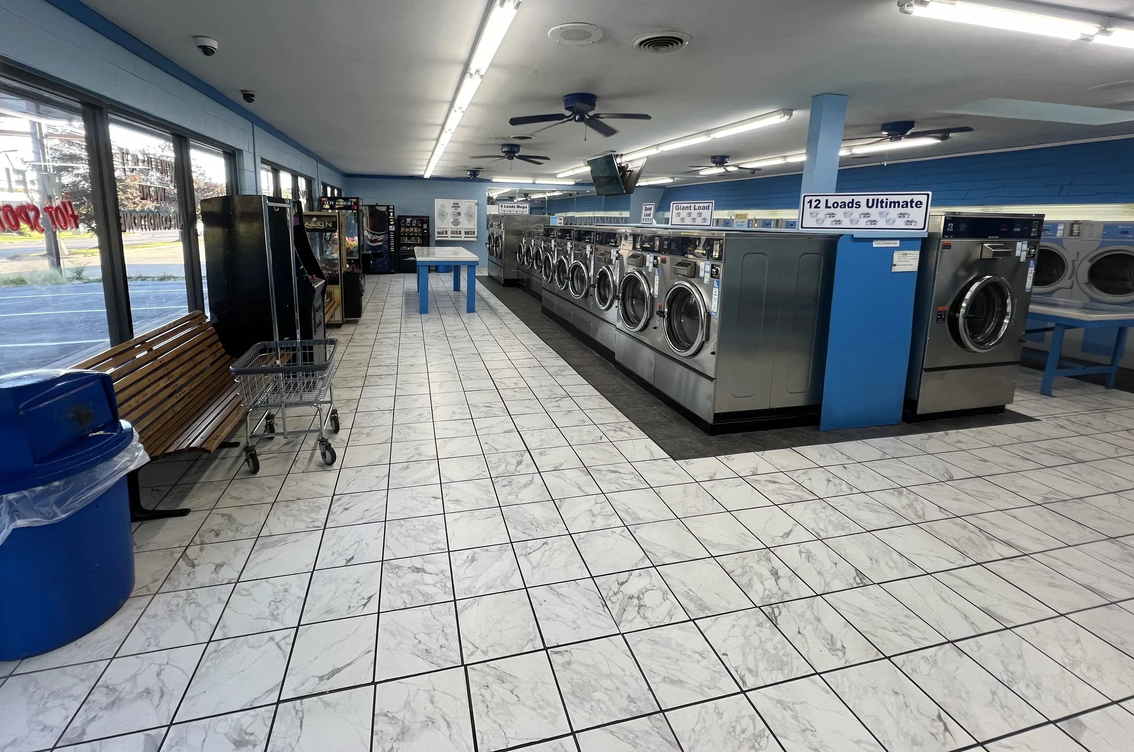 Wash Well Laundromat thumbnail 20