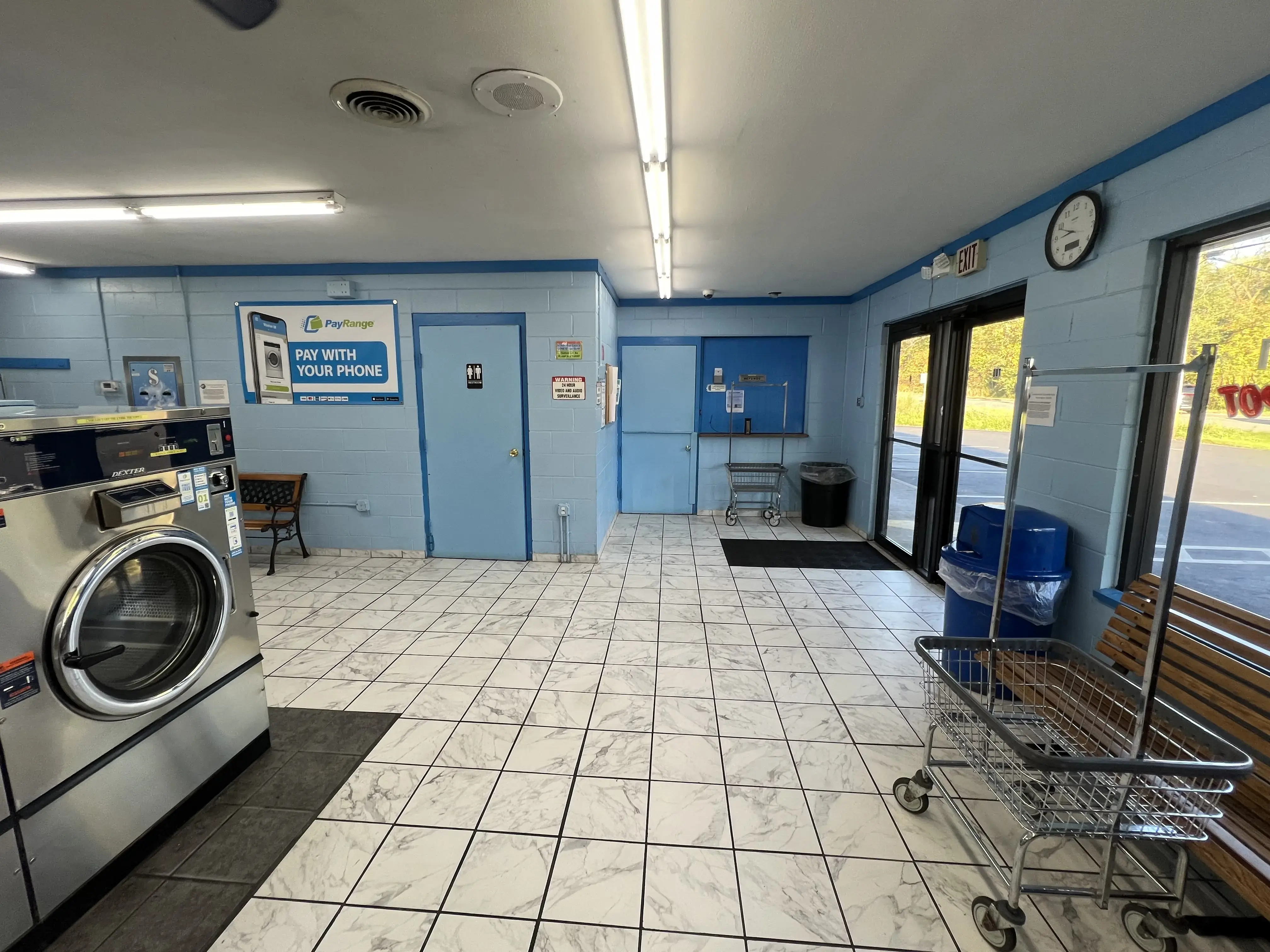 Wash Well Laundromat thumbnail 18