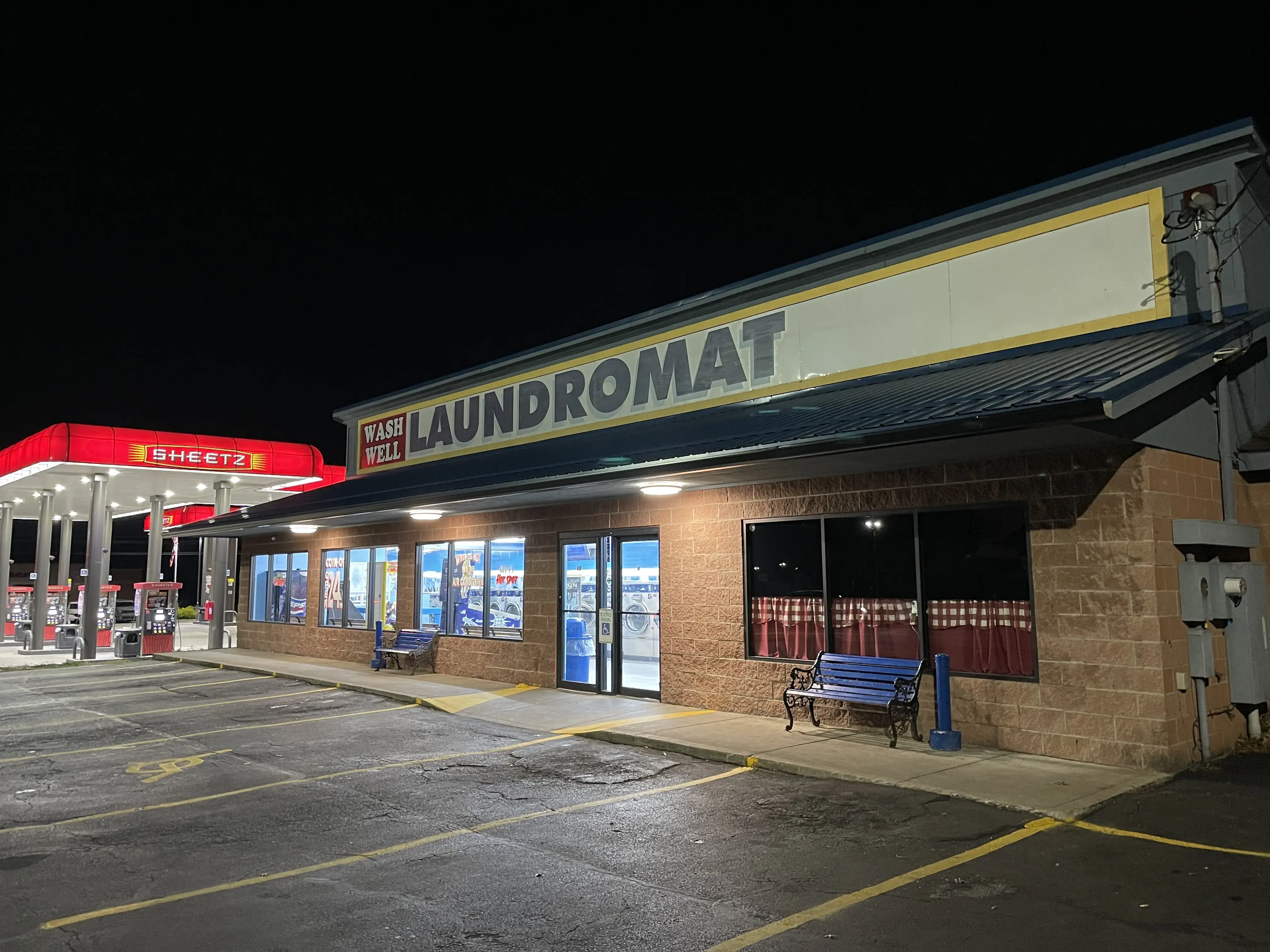 Wash Well Laundromat thumbnail 5