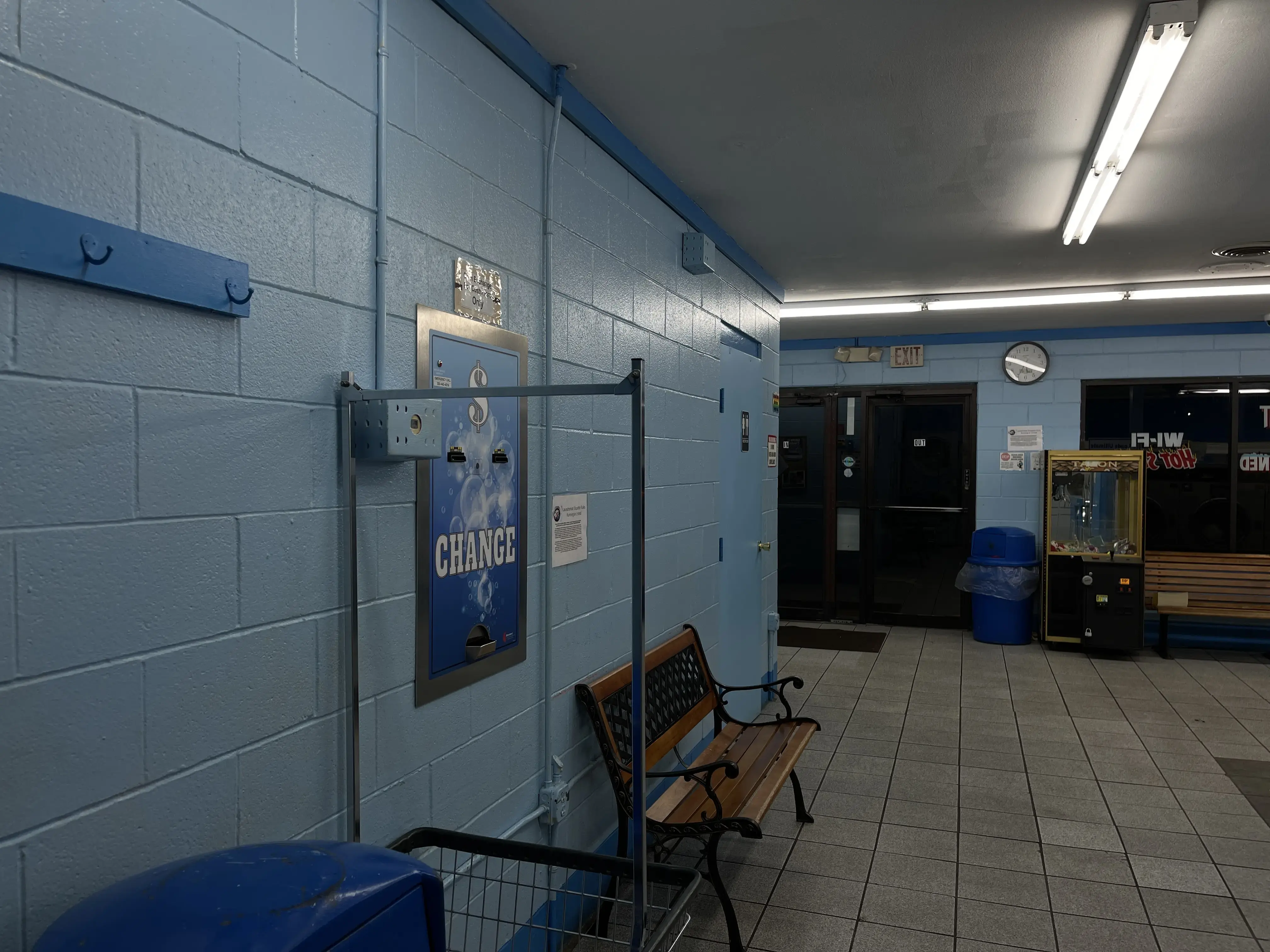 Wash Well Laundromat thumbnail 12