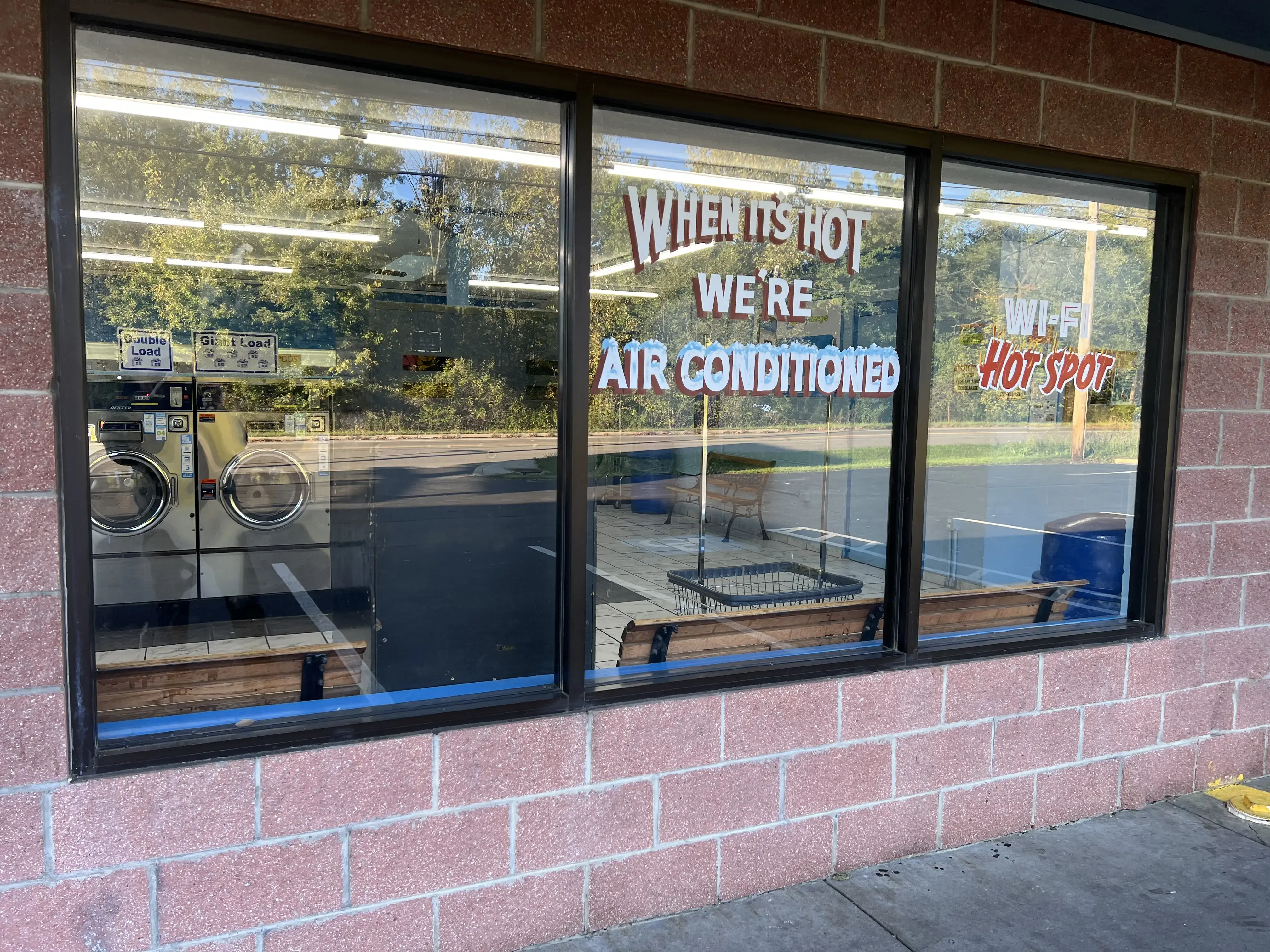 Wash Well Laundromat thumbnail 4