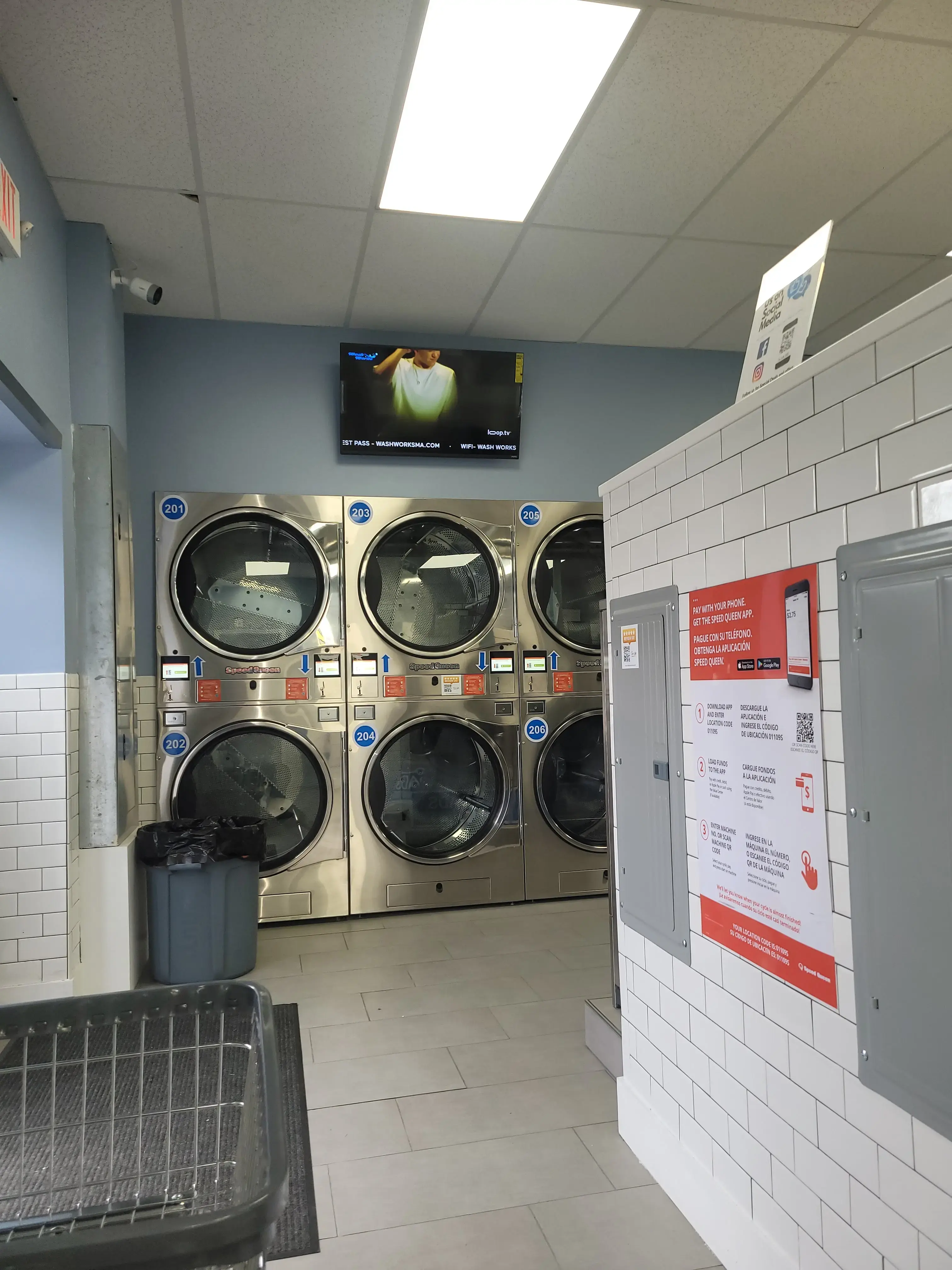 Wash Works Laundromat - Image 20