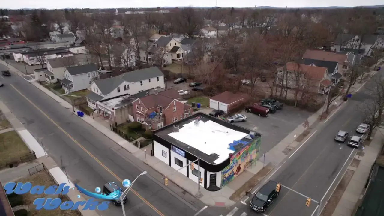 Wash Works Laundromat - Image 9