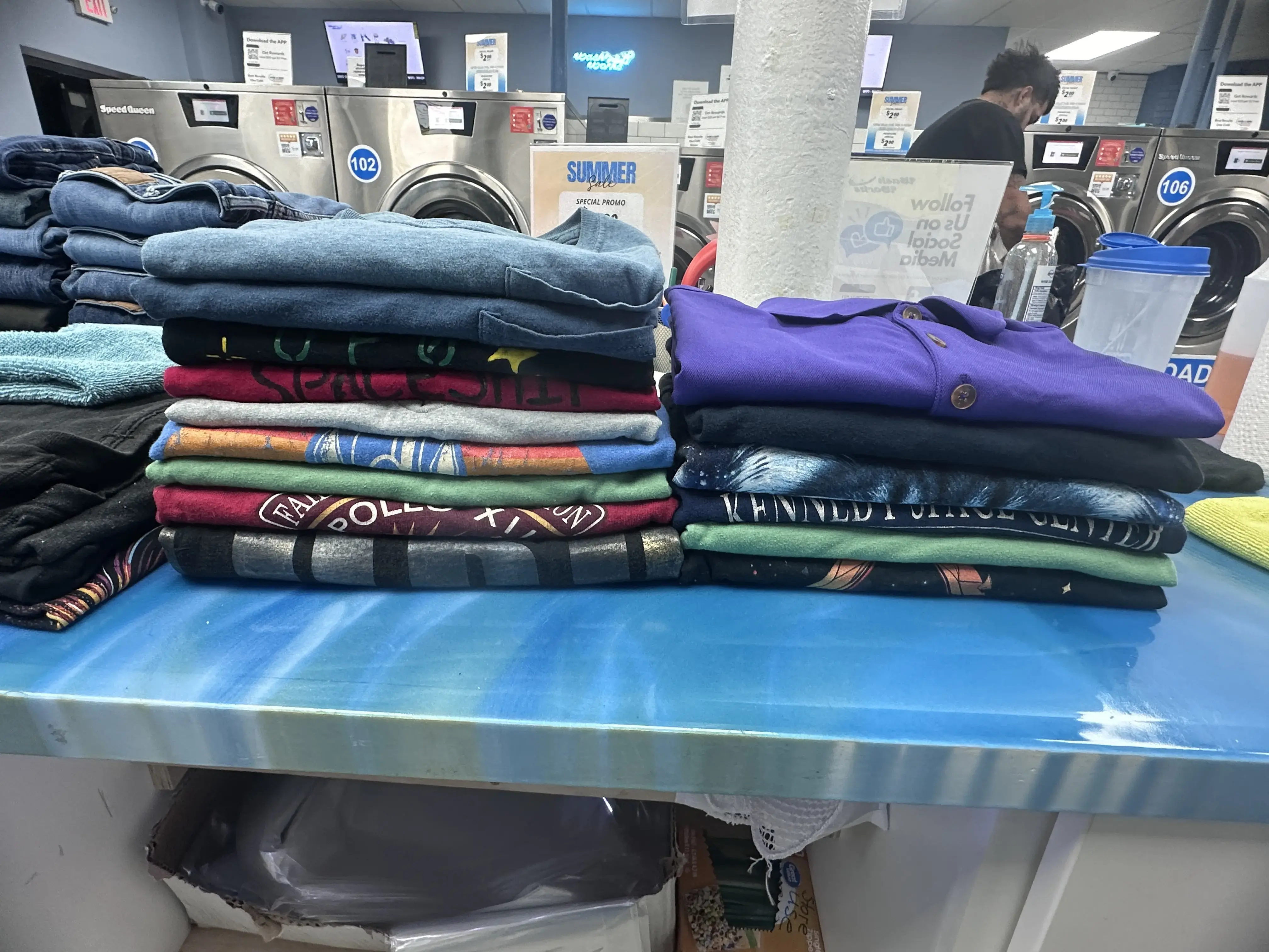 Wash Works Laundromat - Image 5