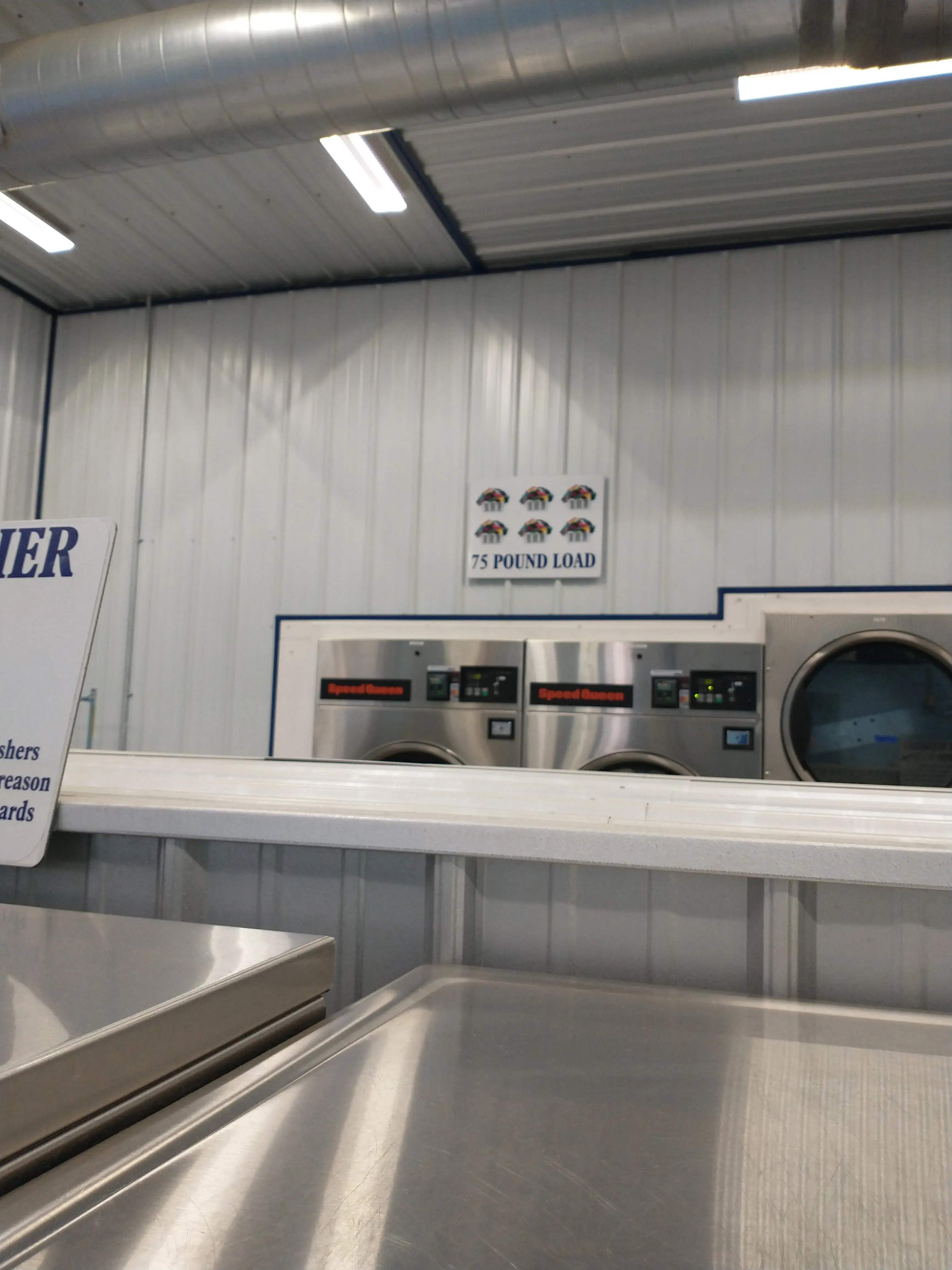Wash World Laundromat & Car Wash thumbnail 19