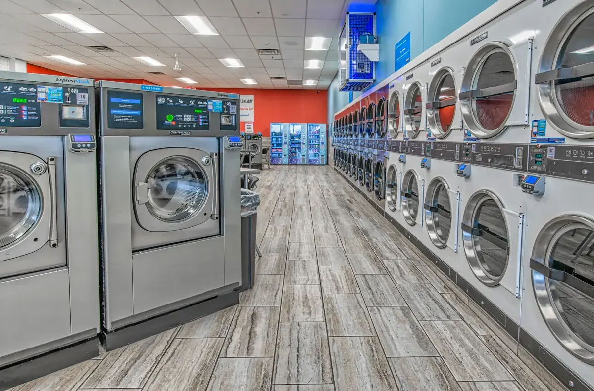Wash World Laundry thumbnail 11