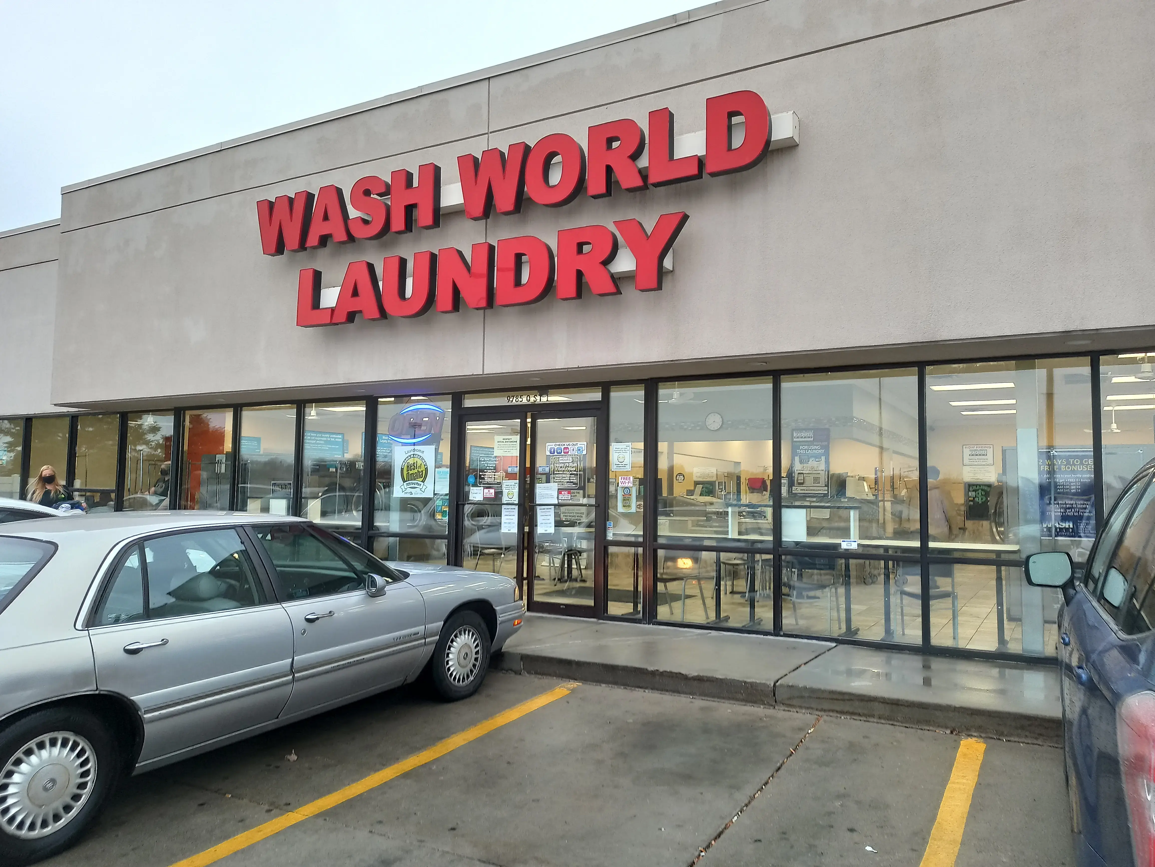 Wash World Laundry thumbnail 4