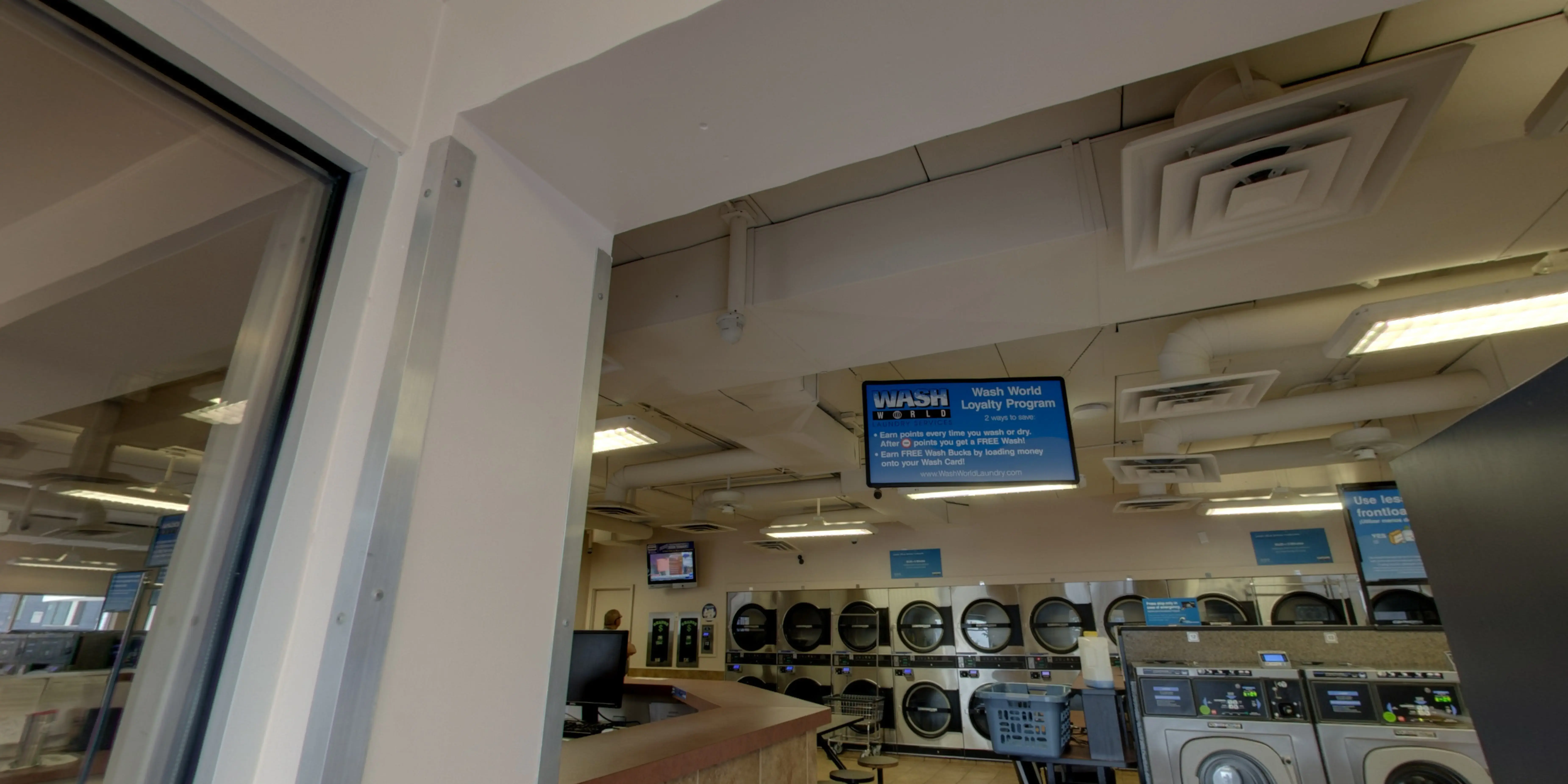 Wash World Laundry thumbnail 14