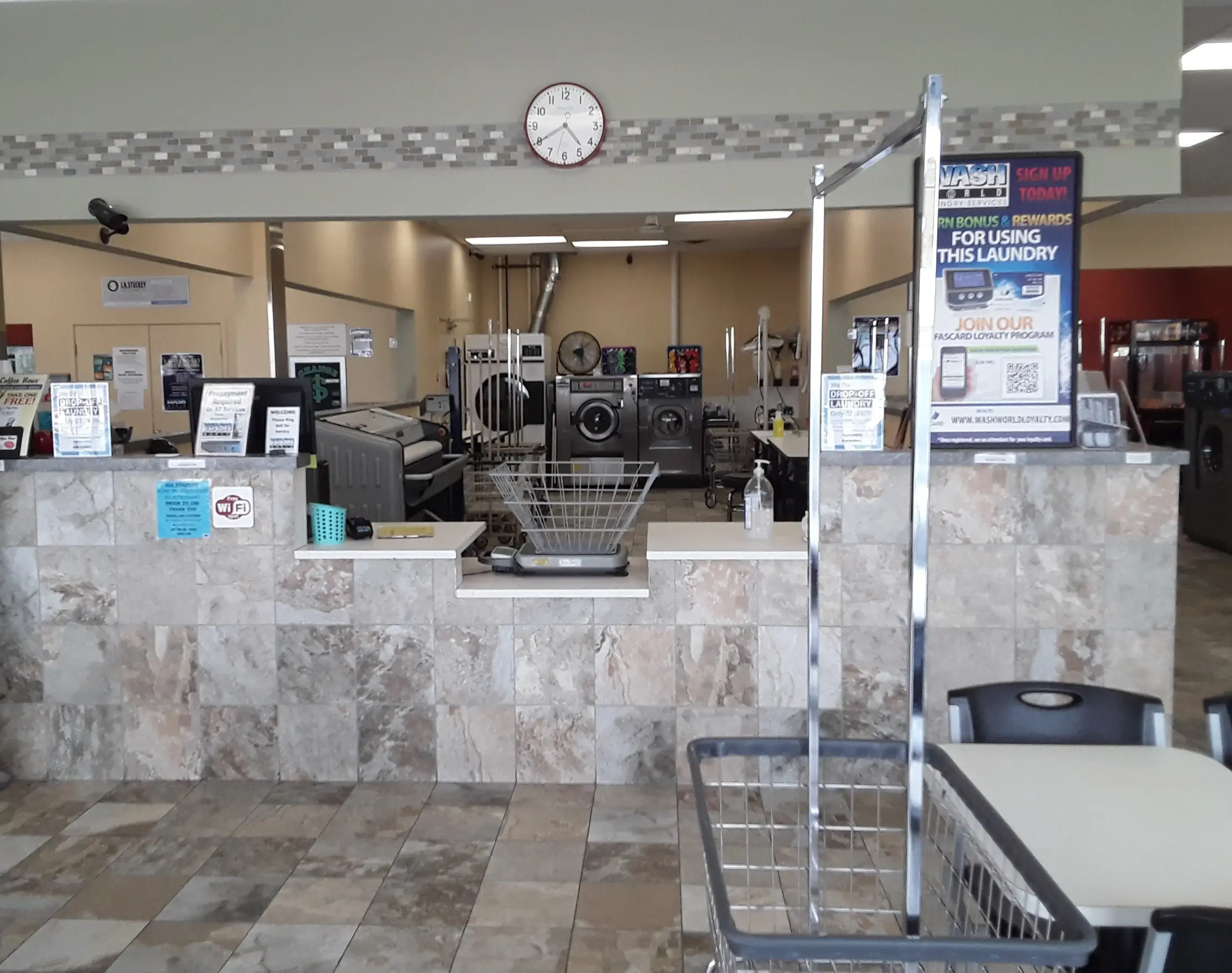 Wash World Laundry - Image 14