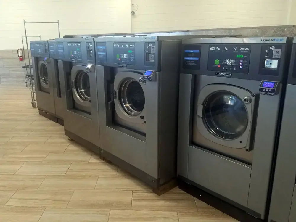 Wash World Laundry - Image 20