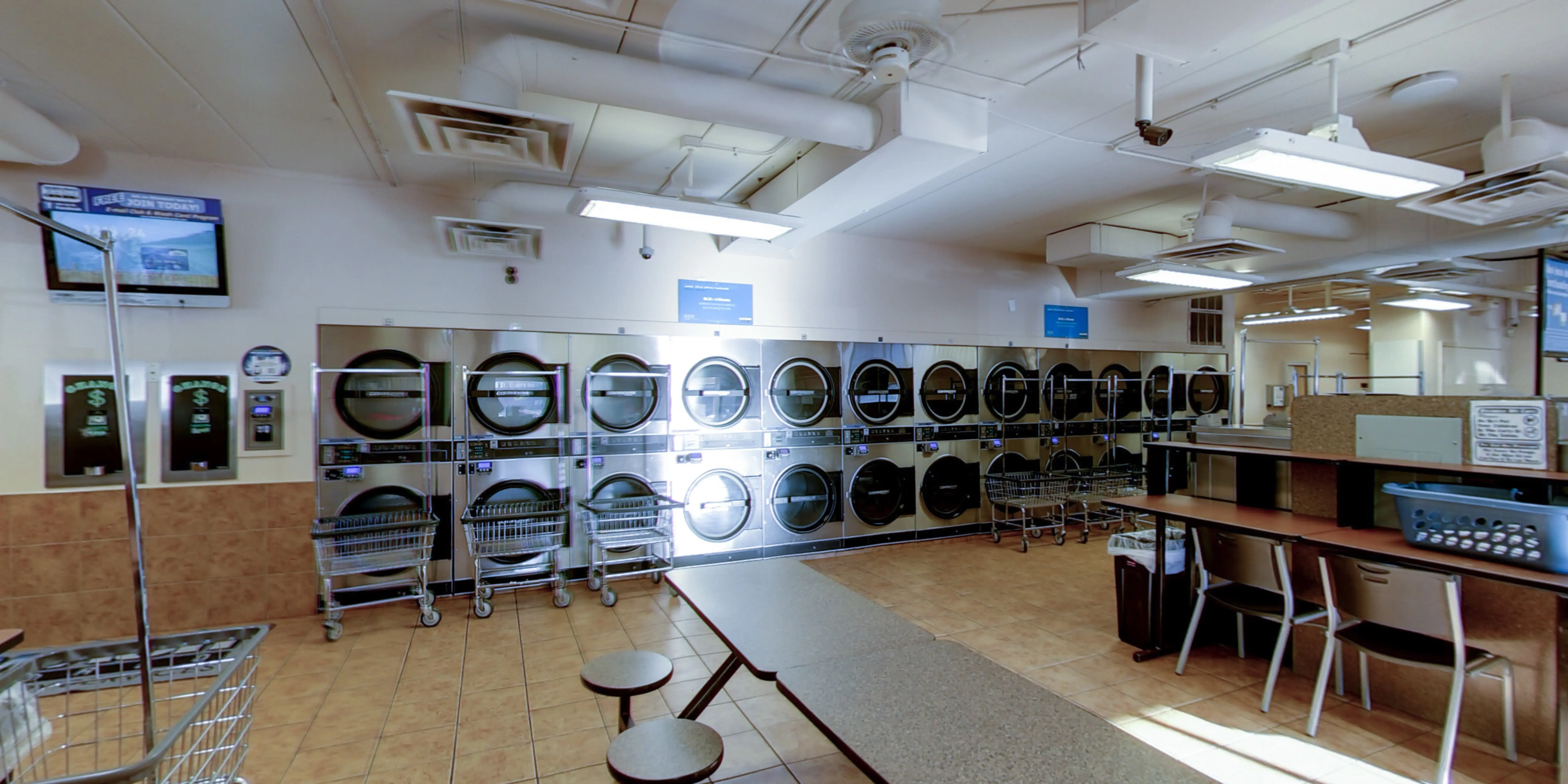 Wash World Laundry - Image 20