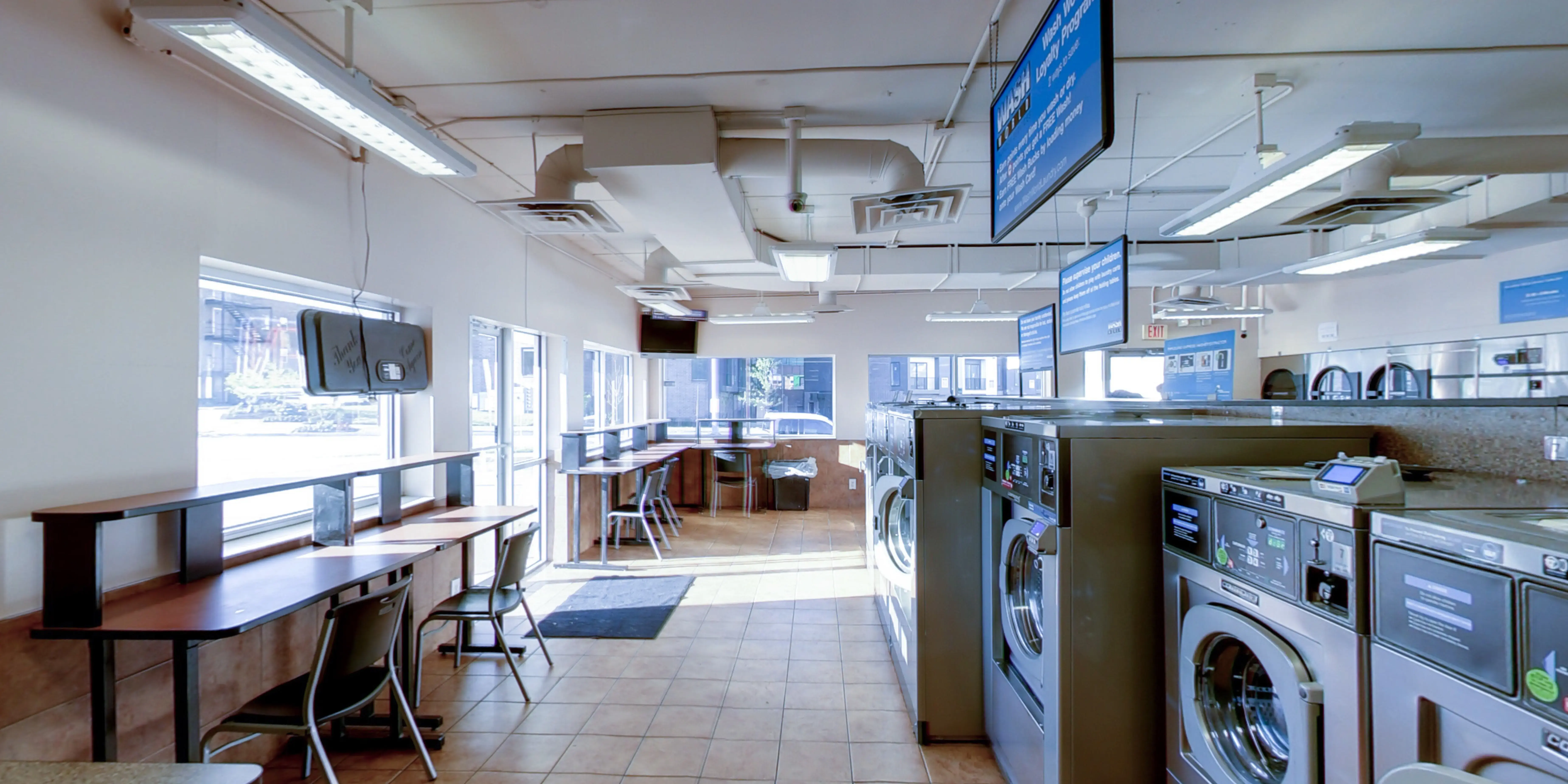 Wash World Laundry - Image 6