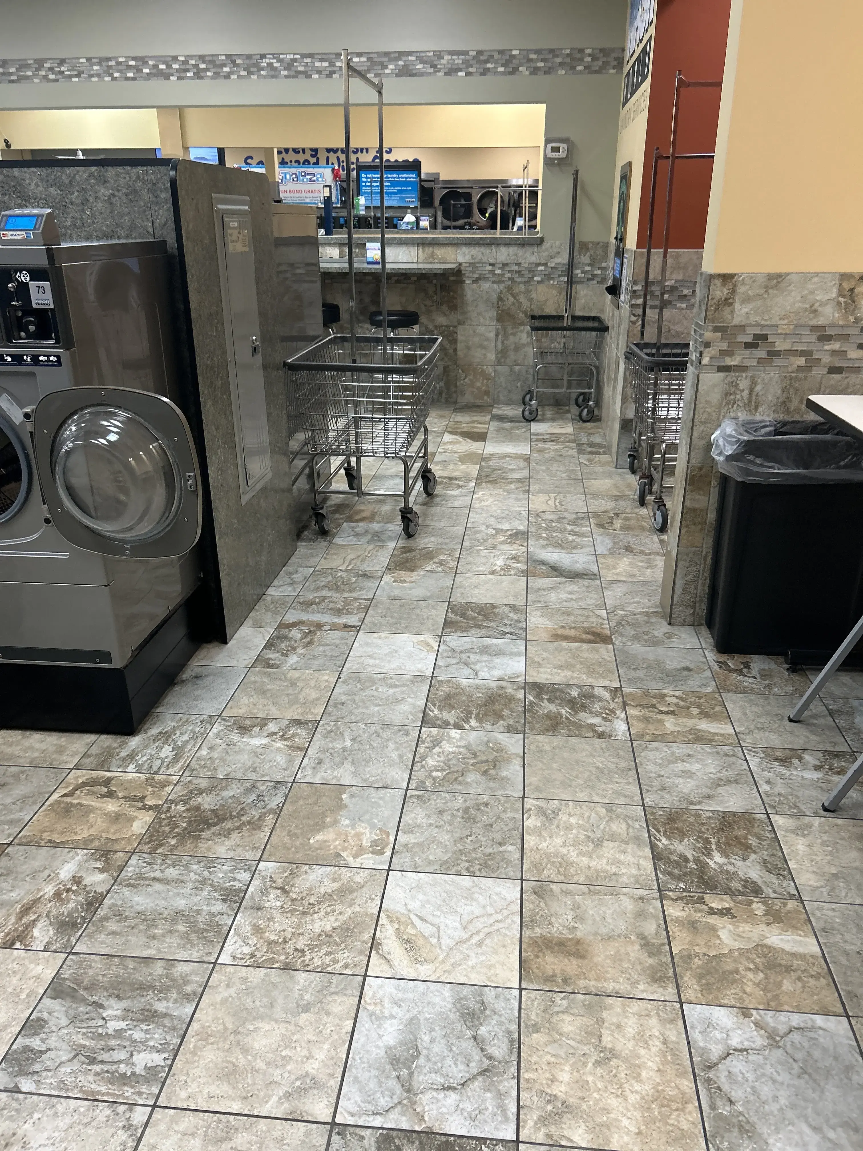 Wash World Laundry - Image 12