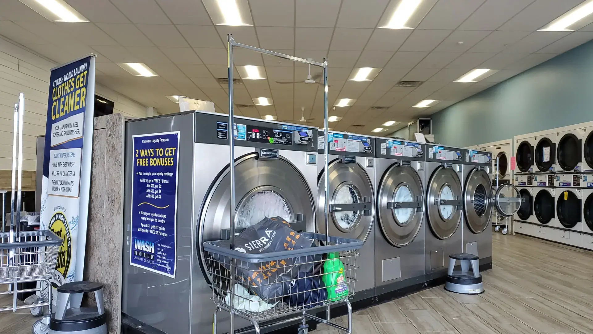 Wash World Laundry thumbnail 12