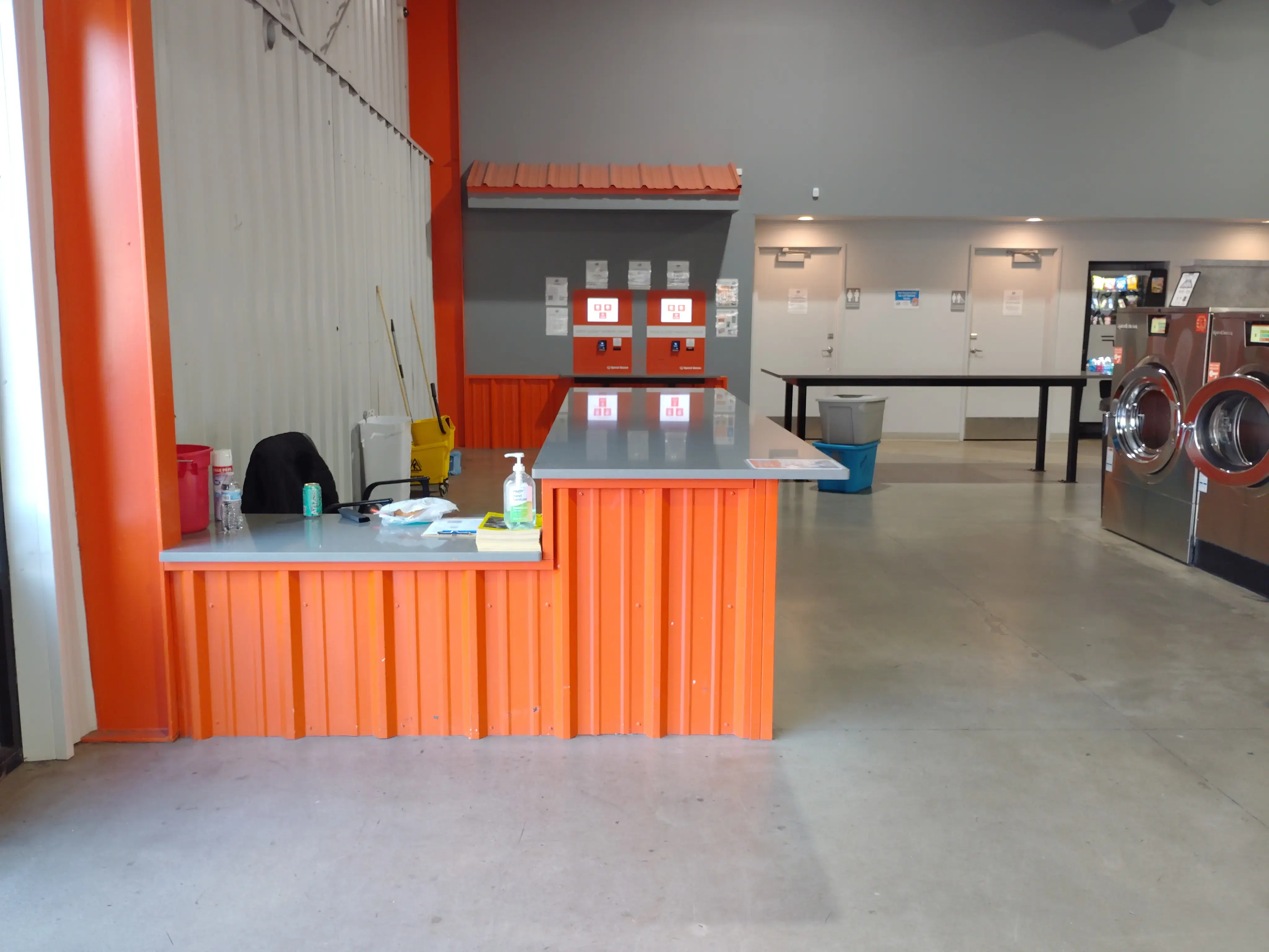 Wash World Laundry - Image 5