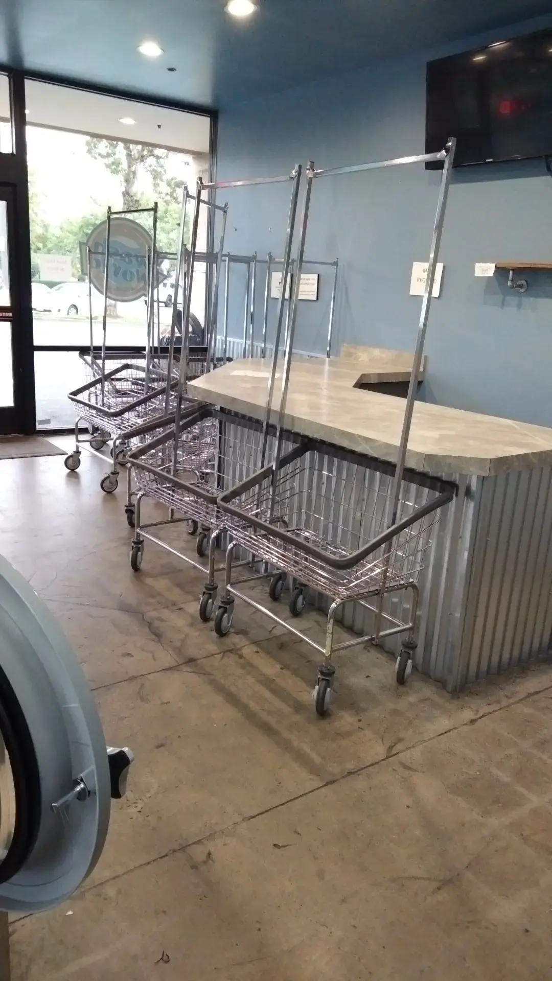 Wash World Laundry - Image 12