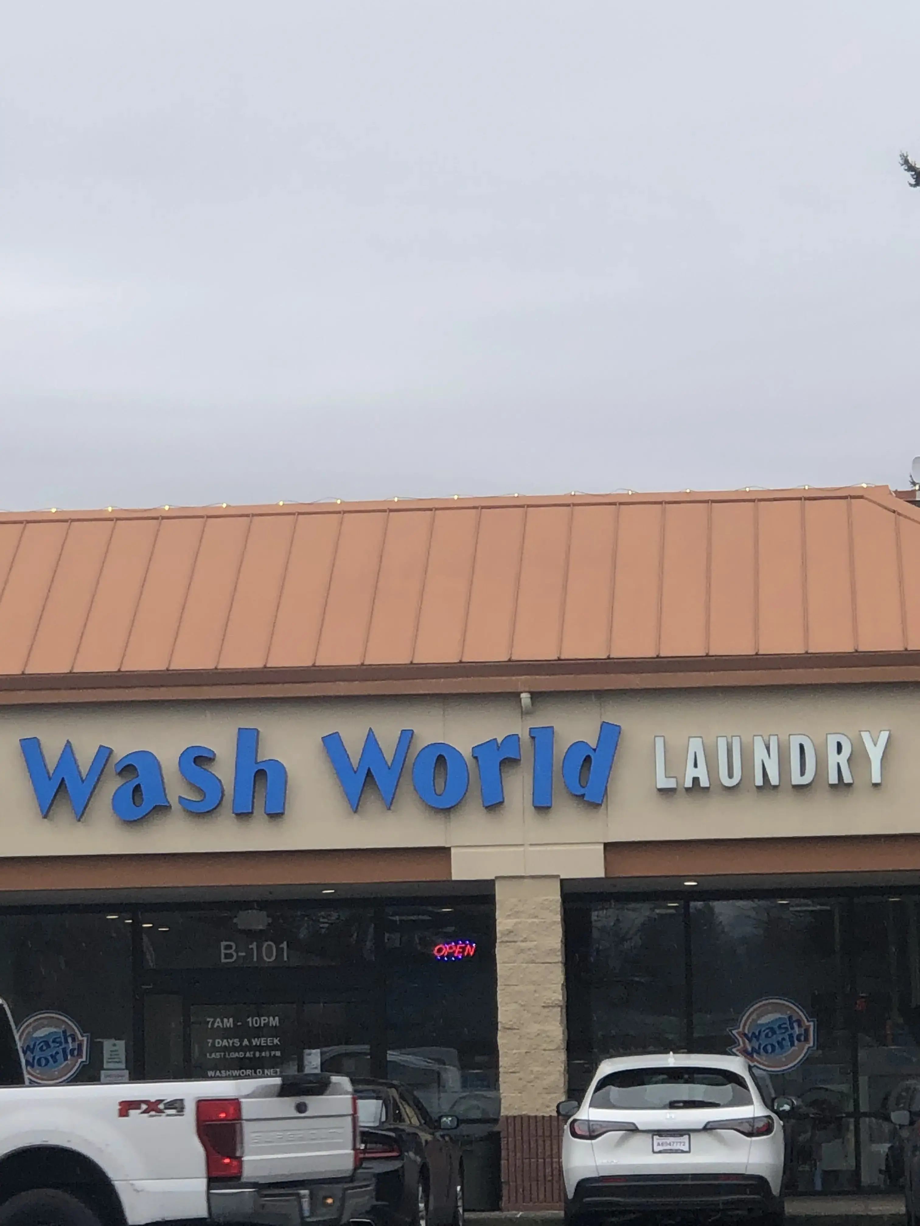 Wash World Laundry - Image 3