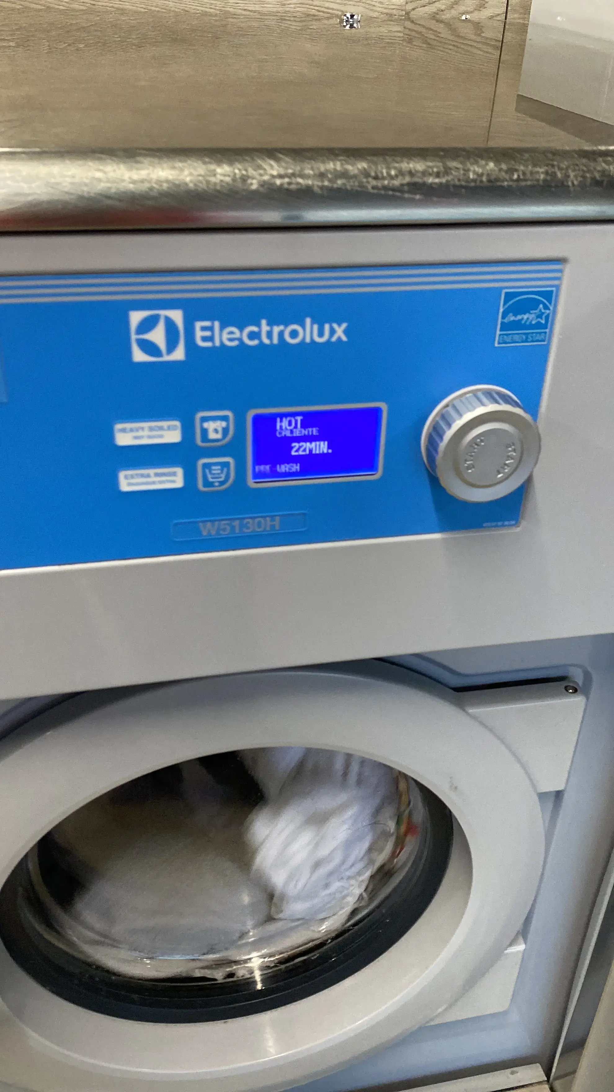 Wash World Laundry - Image 5