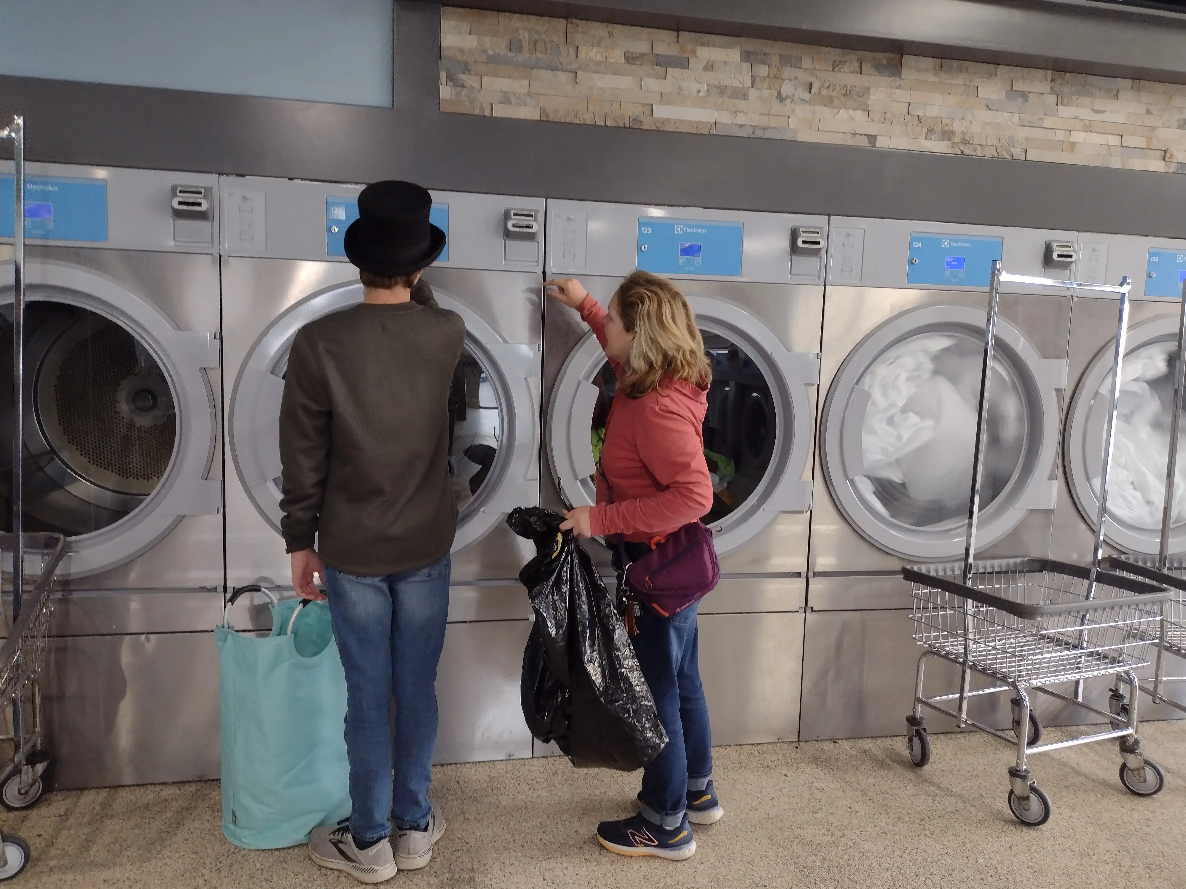 Wash World Laundry location