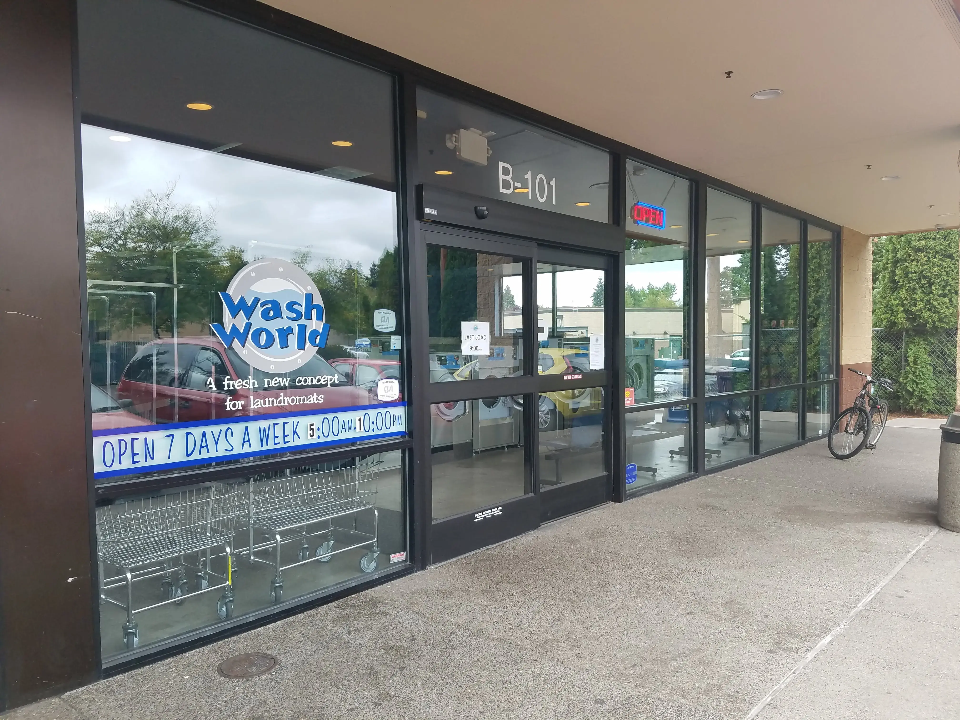 Wash World Laundry - Image 6