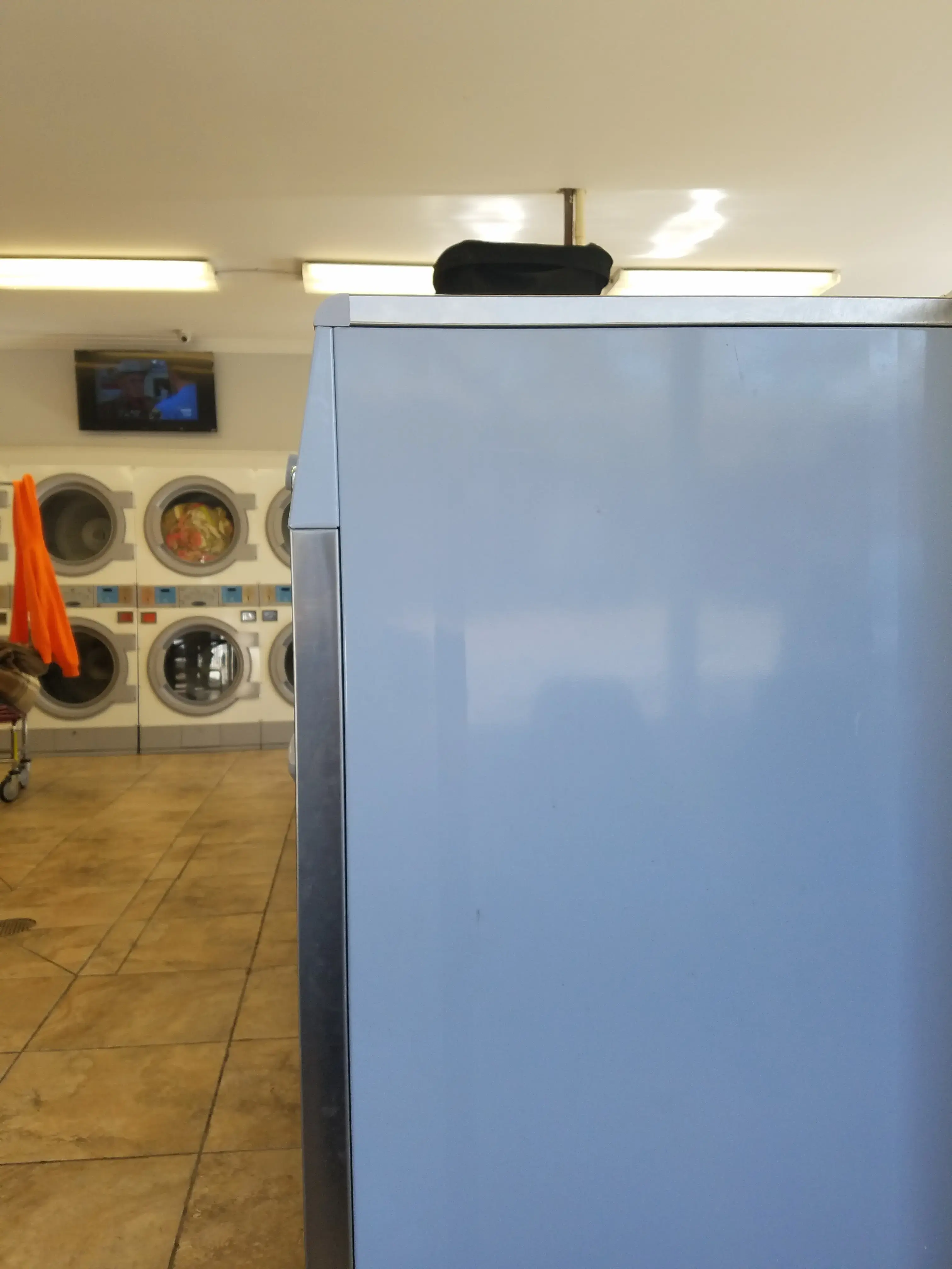 Wash World Of Lexington Coin Laundry - Image 14