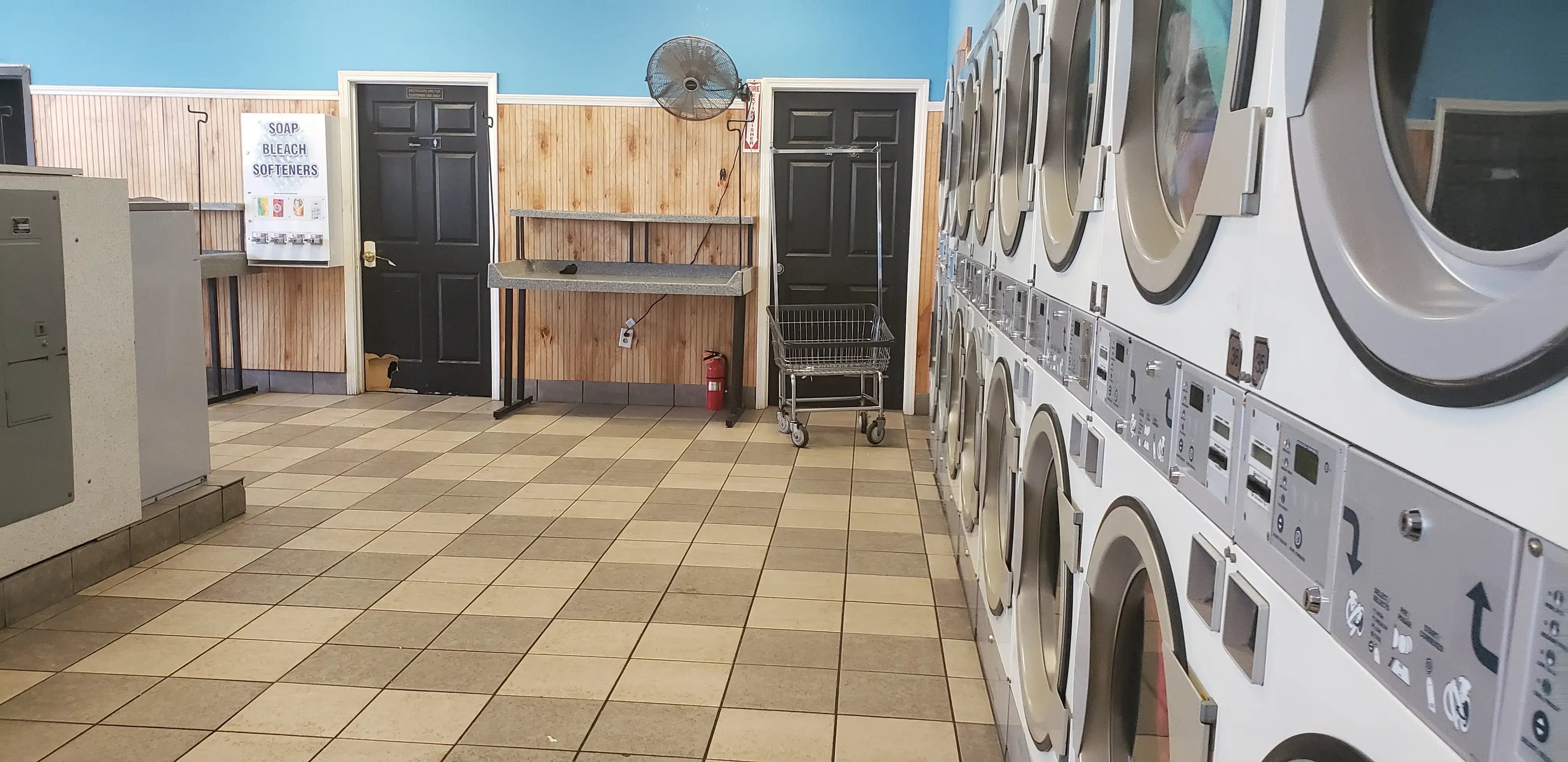 Wash World On North Main thumbnail 5