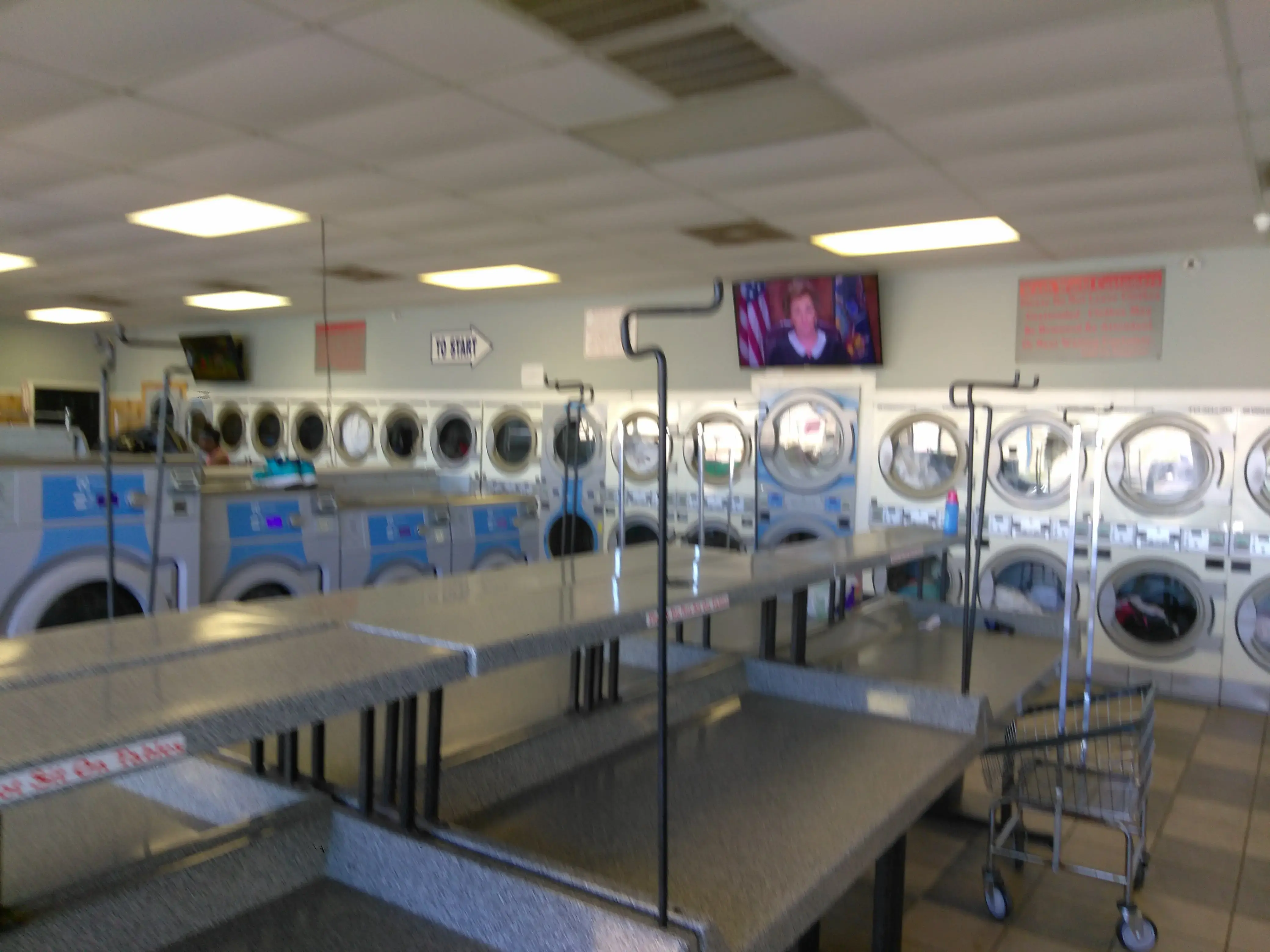 Wash World On North Main - Image 8