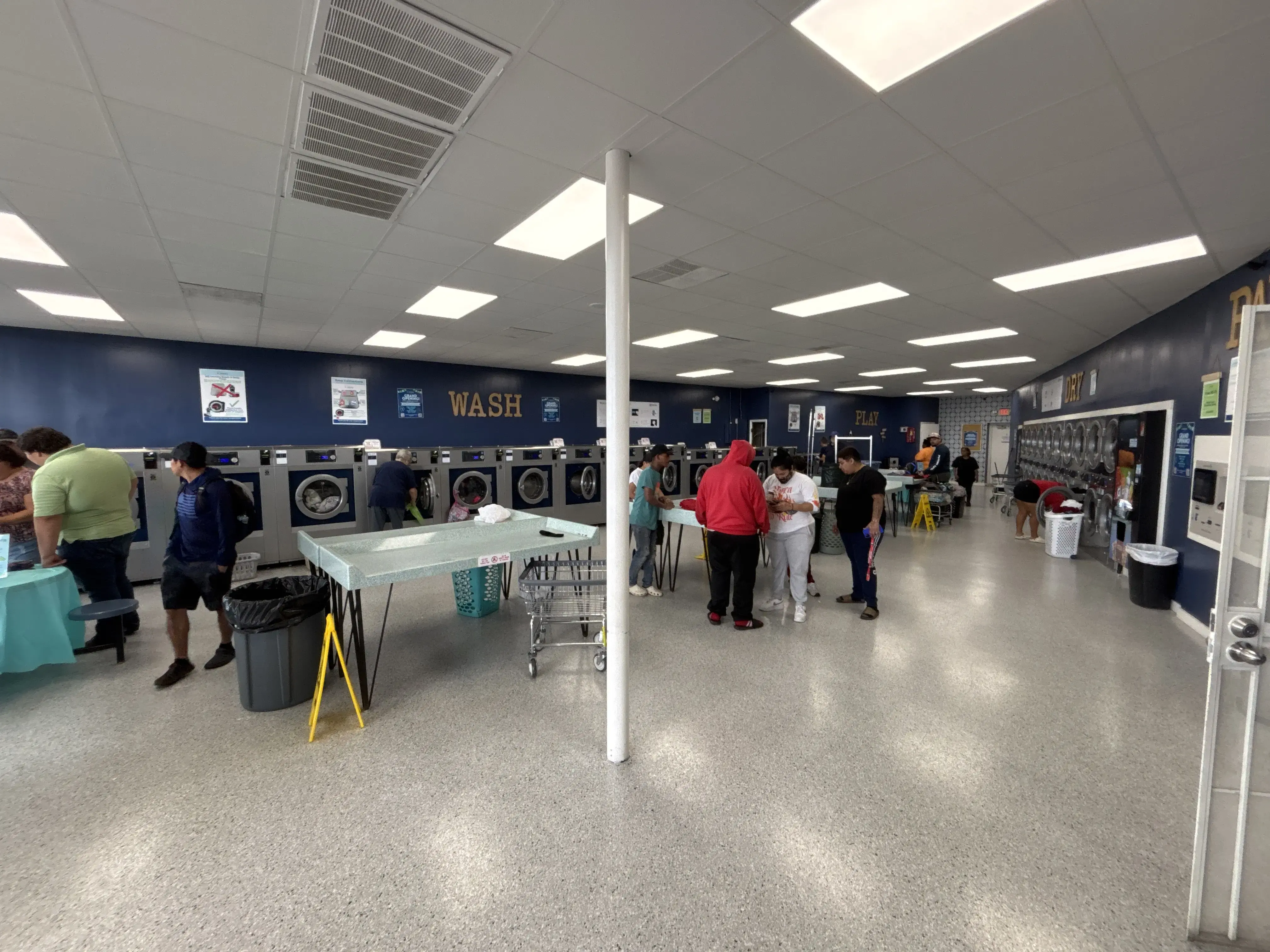 Wash Your Dundees Laundromat - Image 12