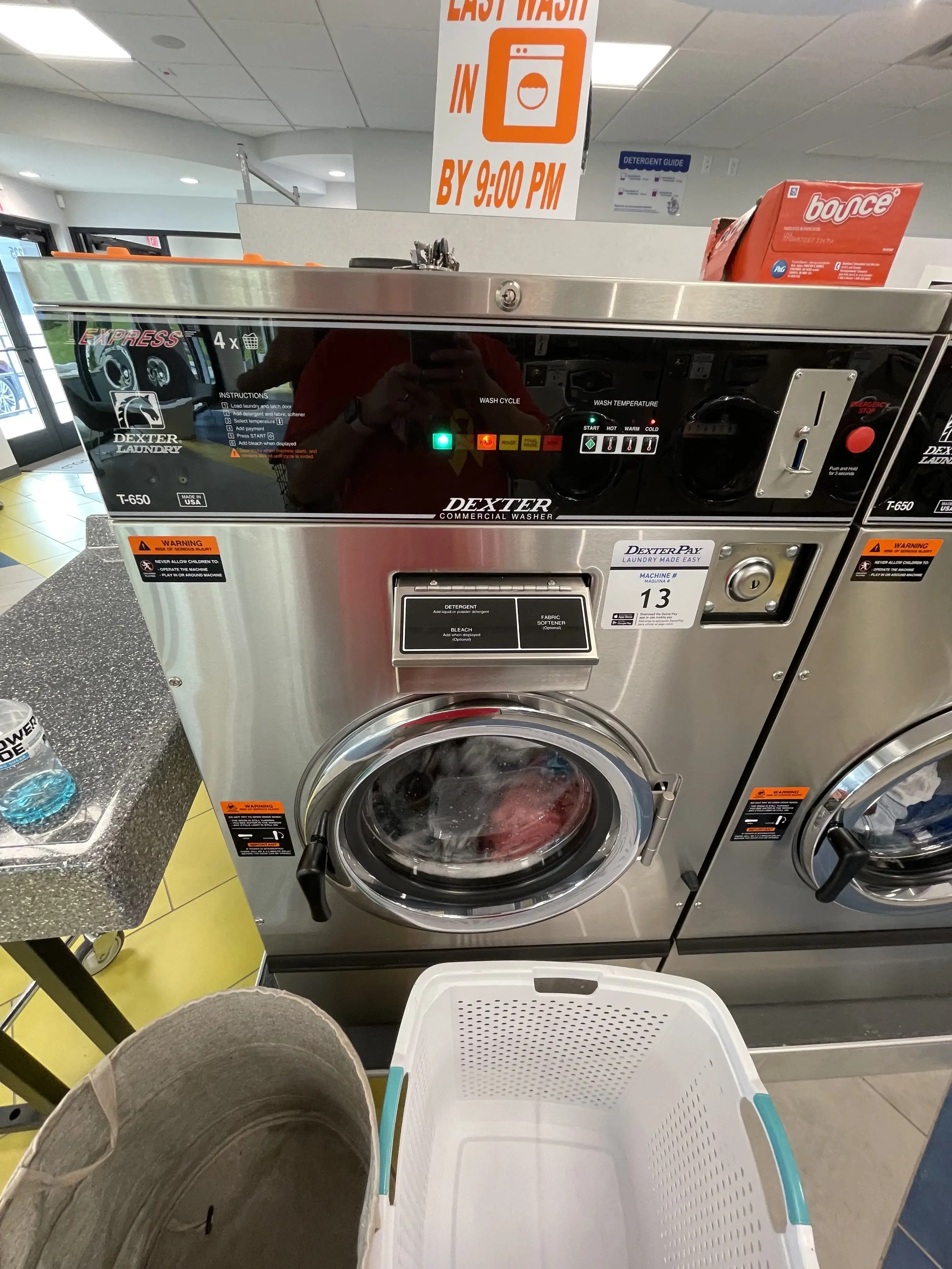 Wash Zone Family Laundromat thumbnail 13