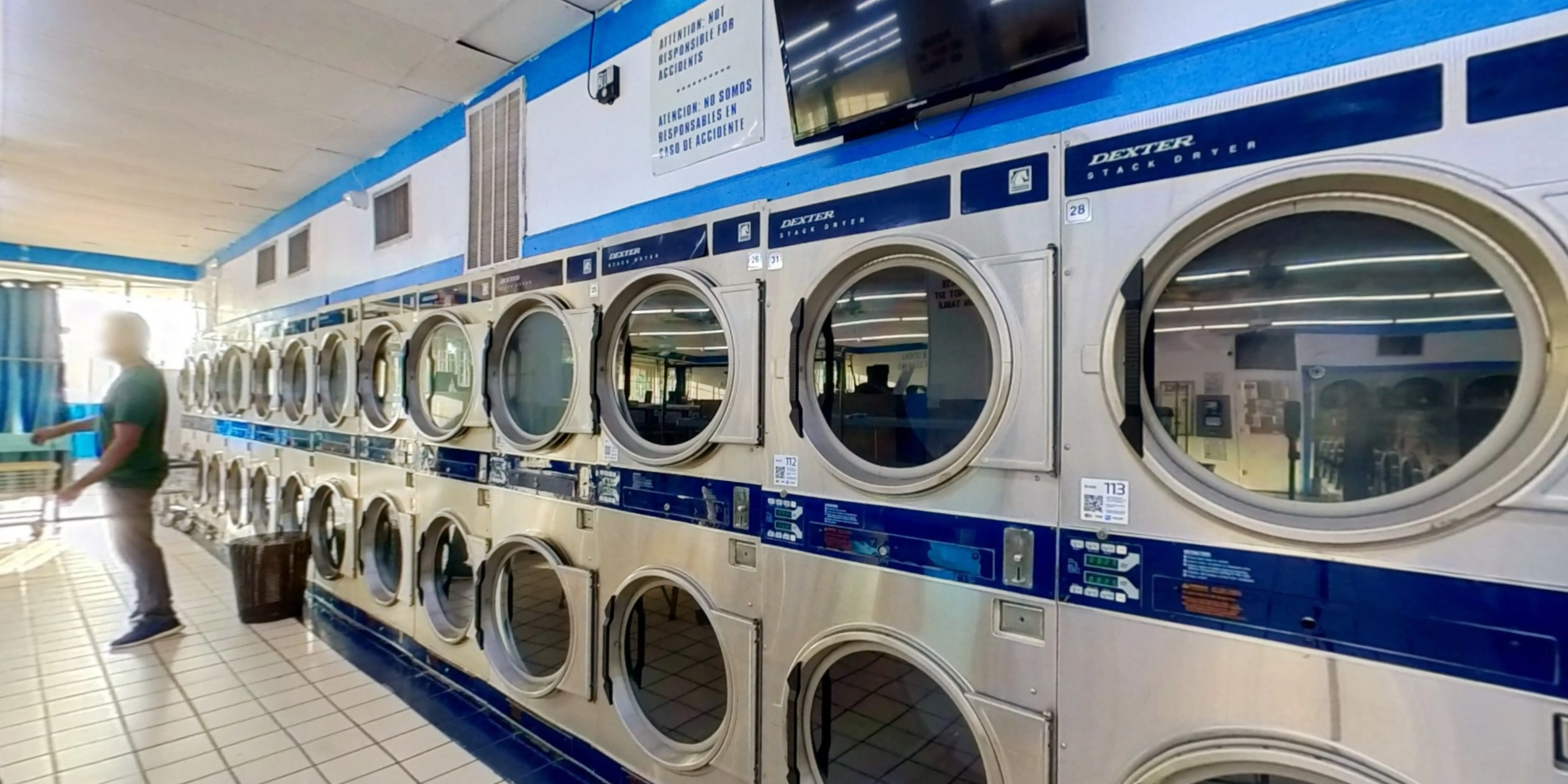 Washateria Land - Wash and Fold Services - Image 15