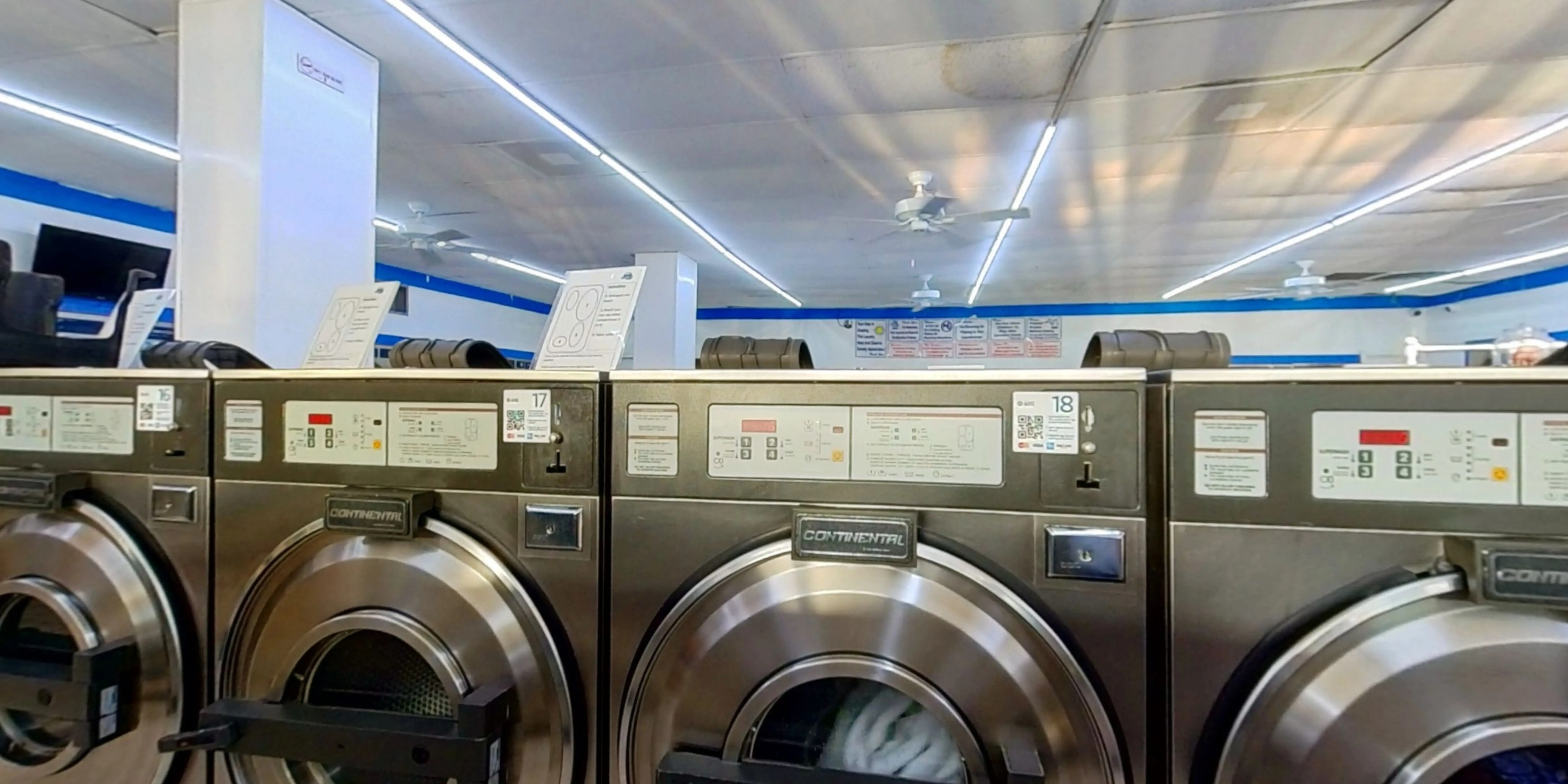 Washateria Land - Wash and Fold Services - Image 1