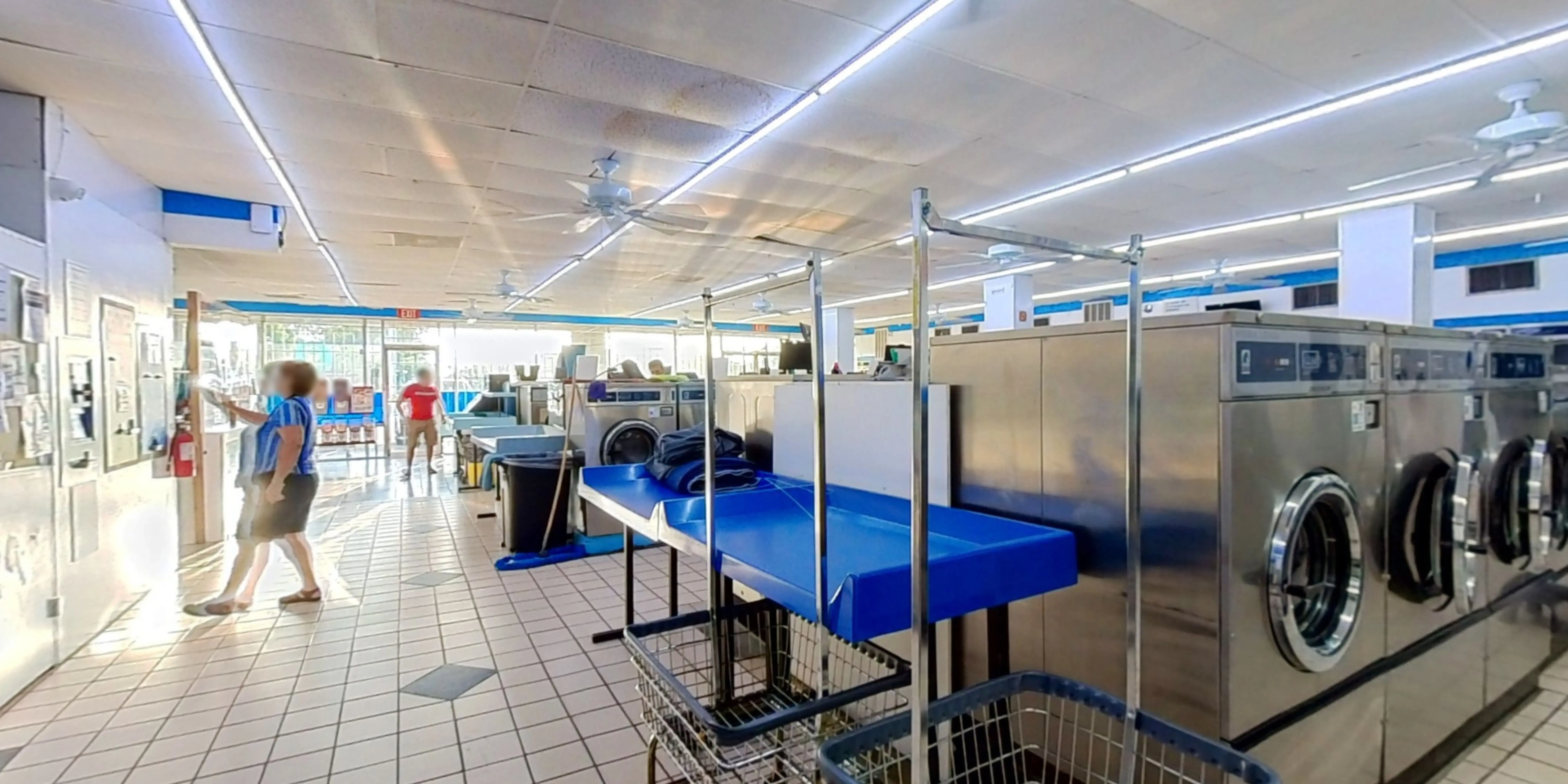 Washateria Land - Wash and Fold Services - Image 10