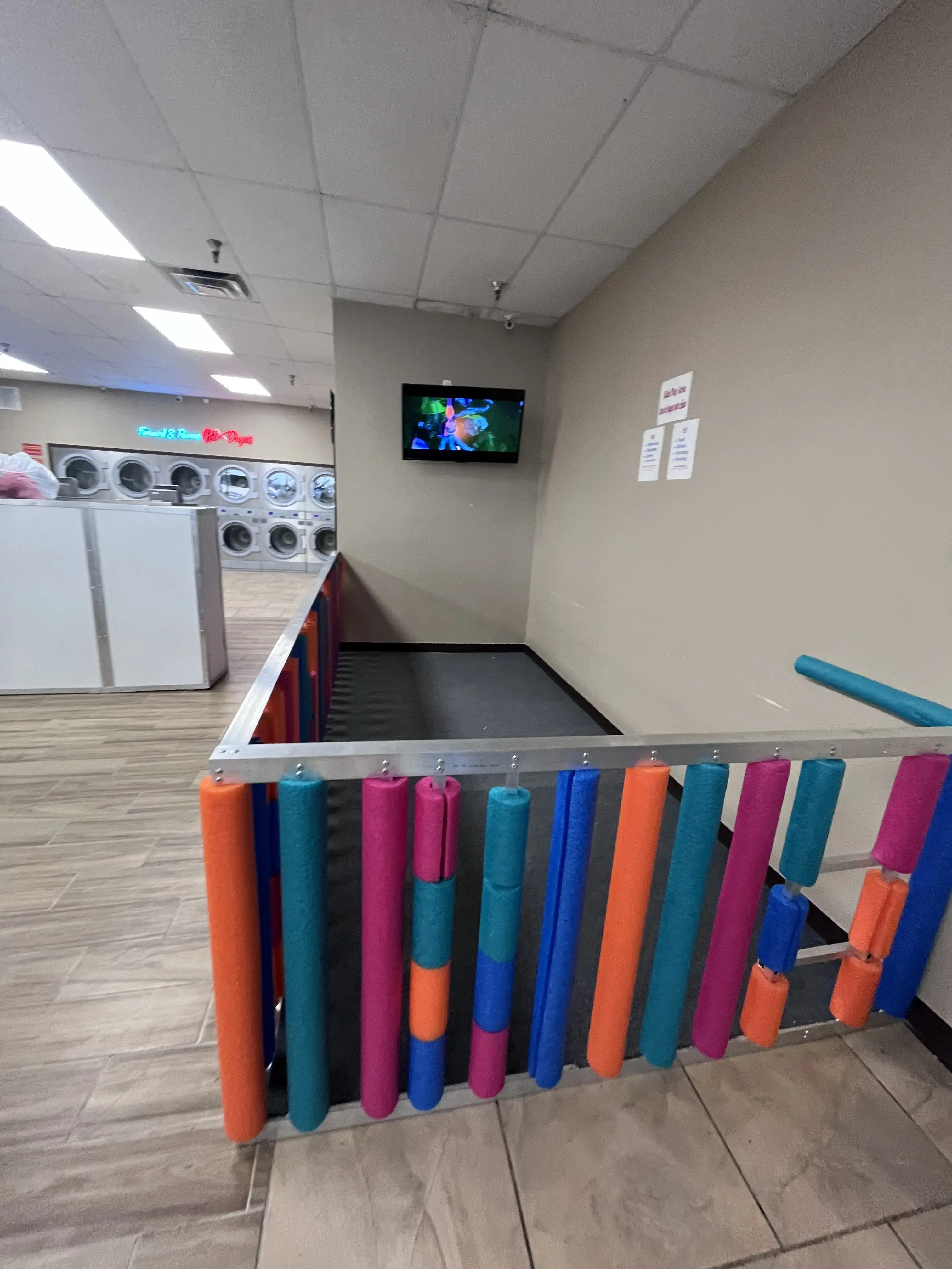 Washateria lavanderia - Image 14