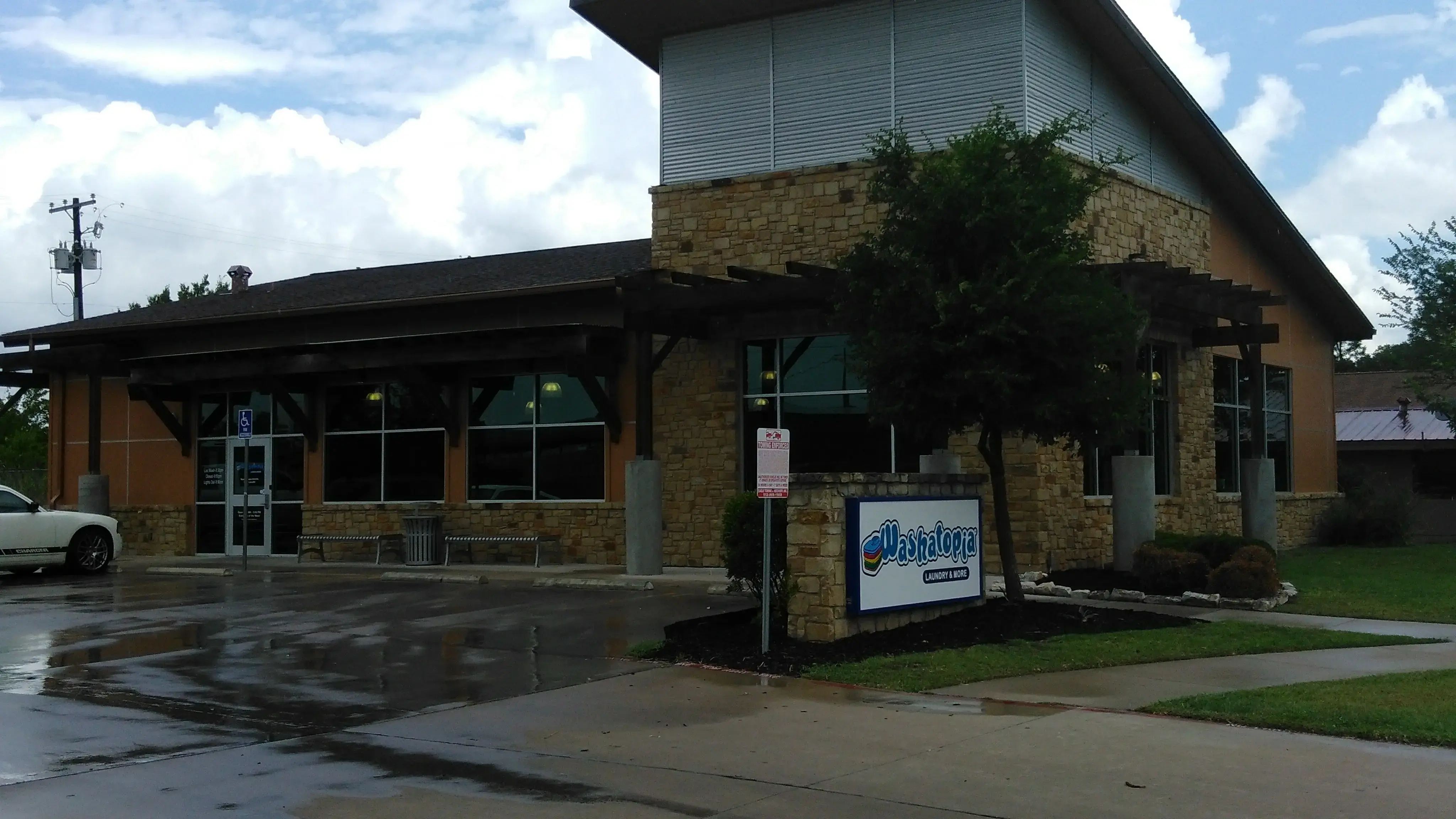 Washatopia Laundromat - Image 18