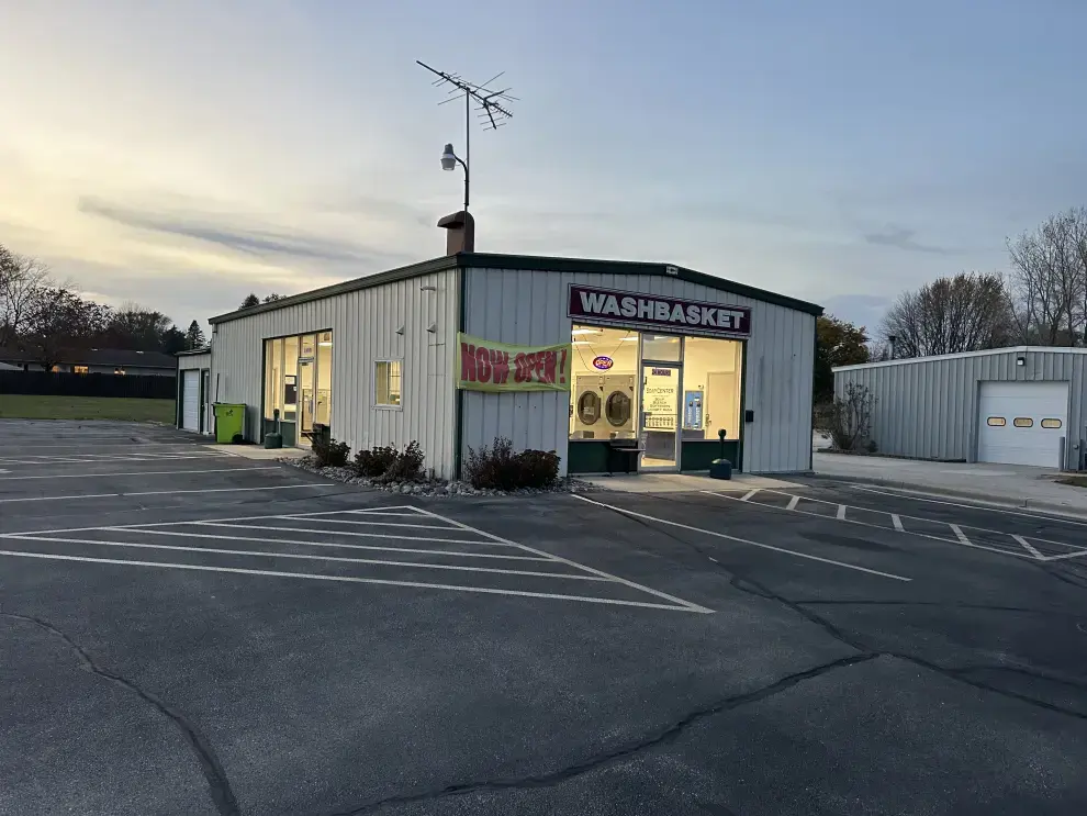 Washbasket Laundromat, LLC. location
