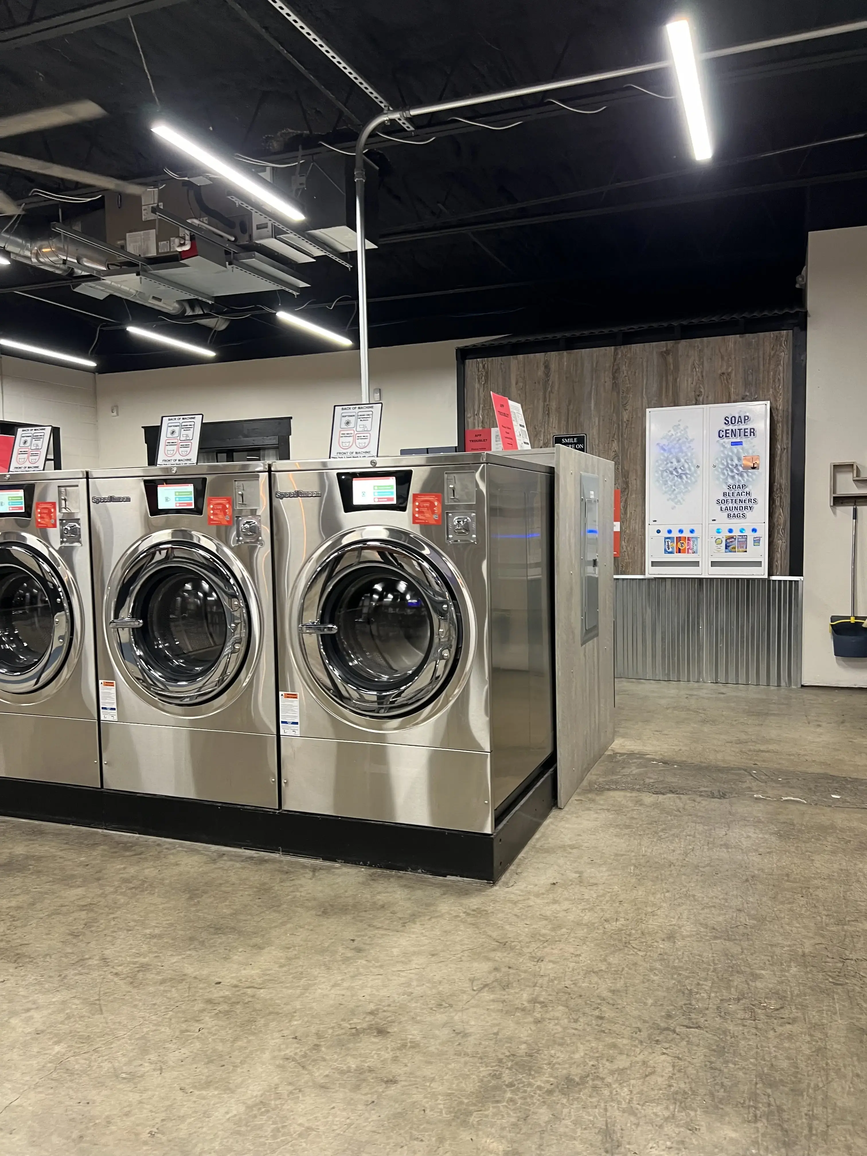 Washboard Laundromat thumbnail 7