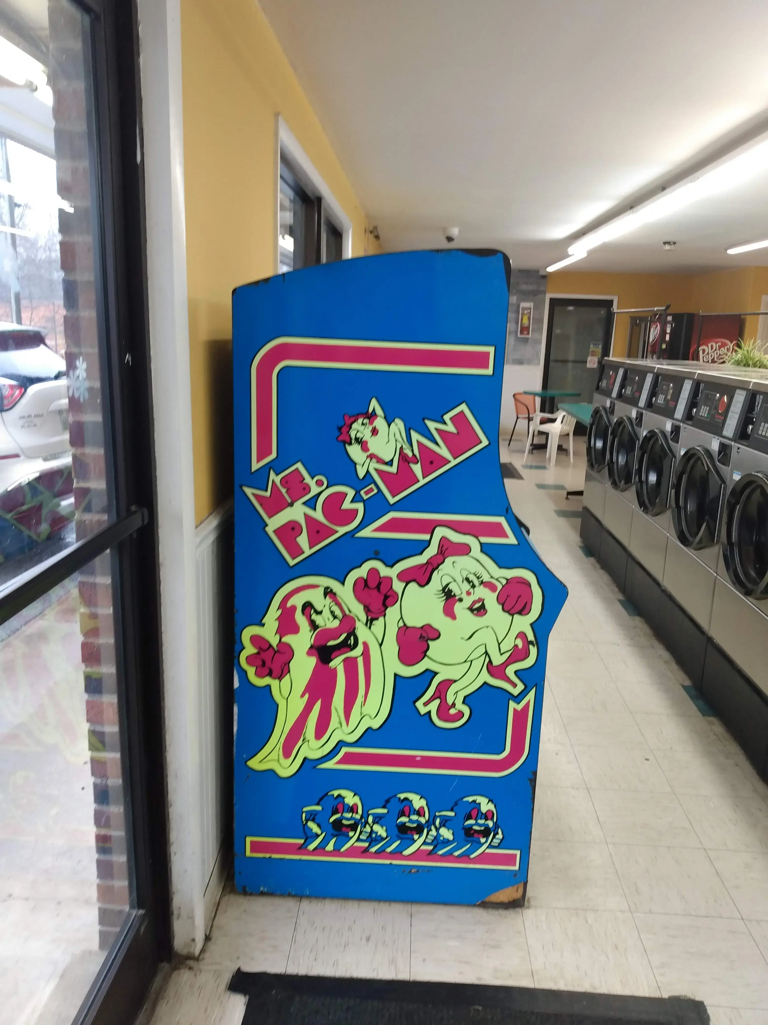 WashCo Laundry thumbnail 11
