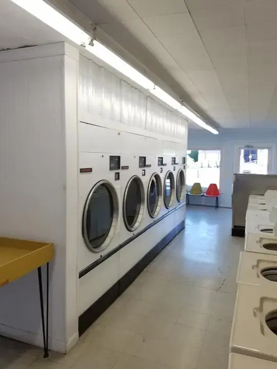 WashCo Laundry-Mount Pleasant Launderette thumbnail 3