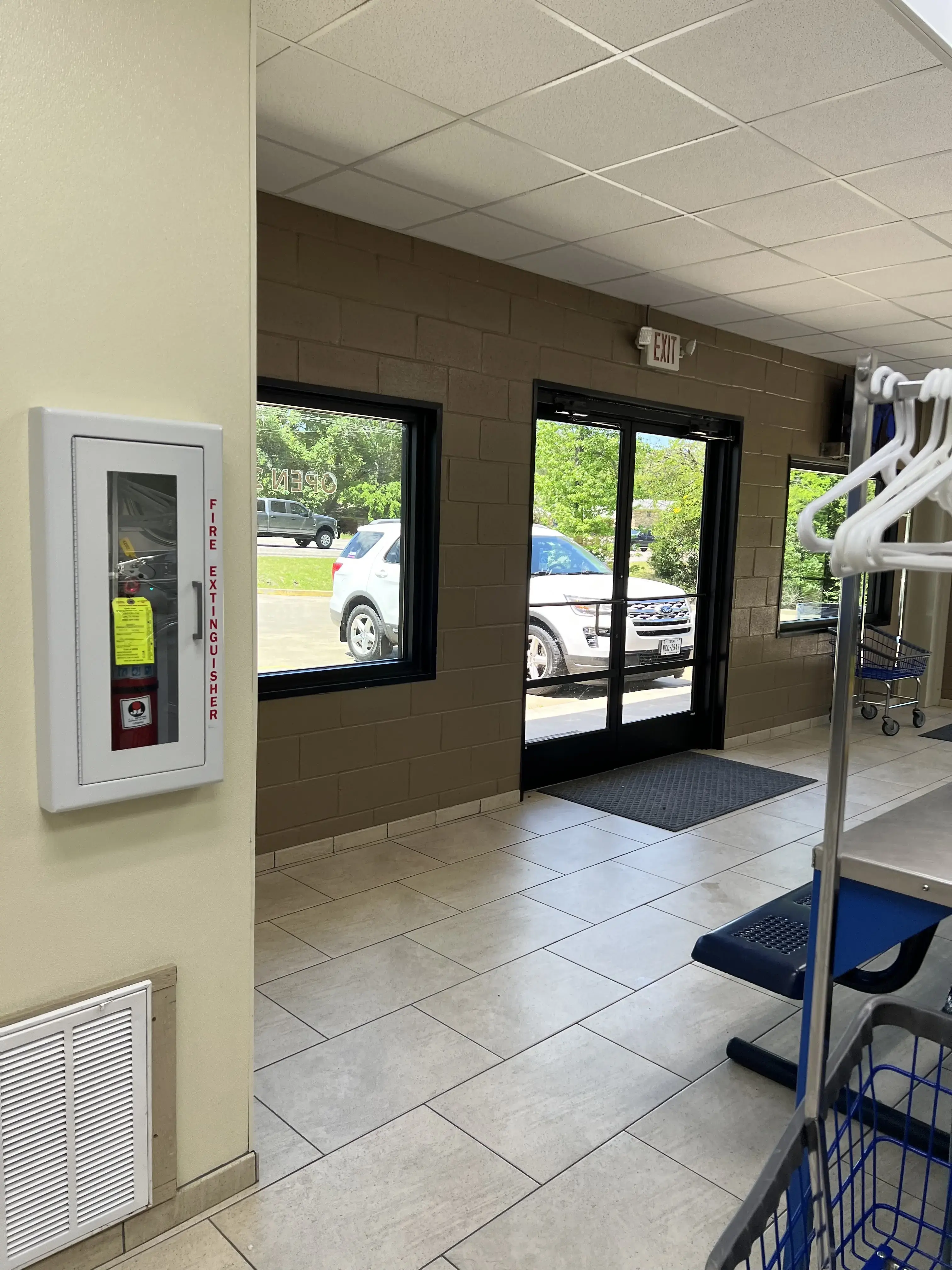 Washday laundry thumbnail 3