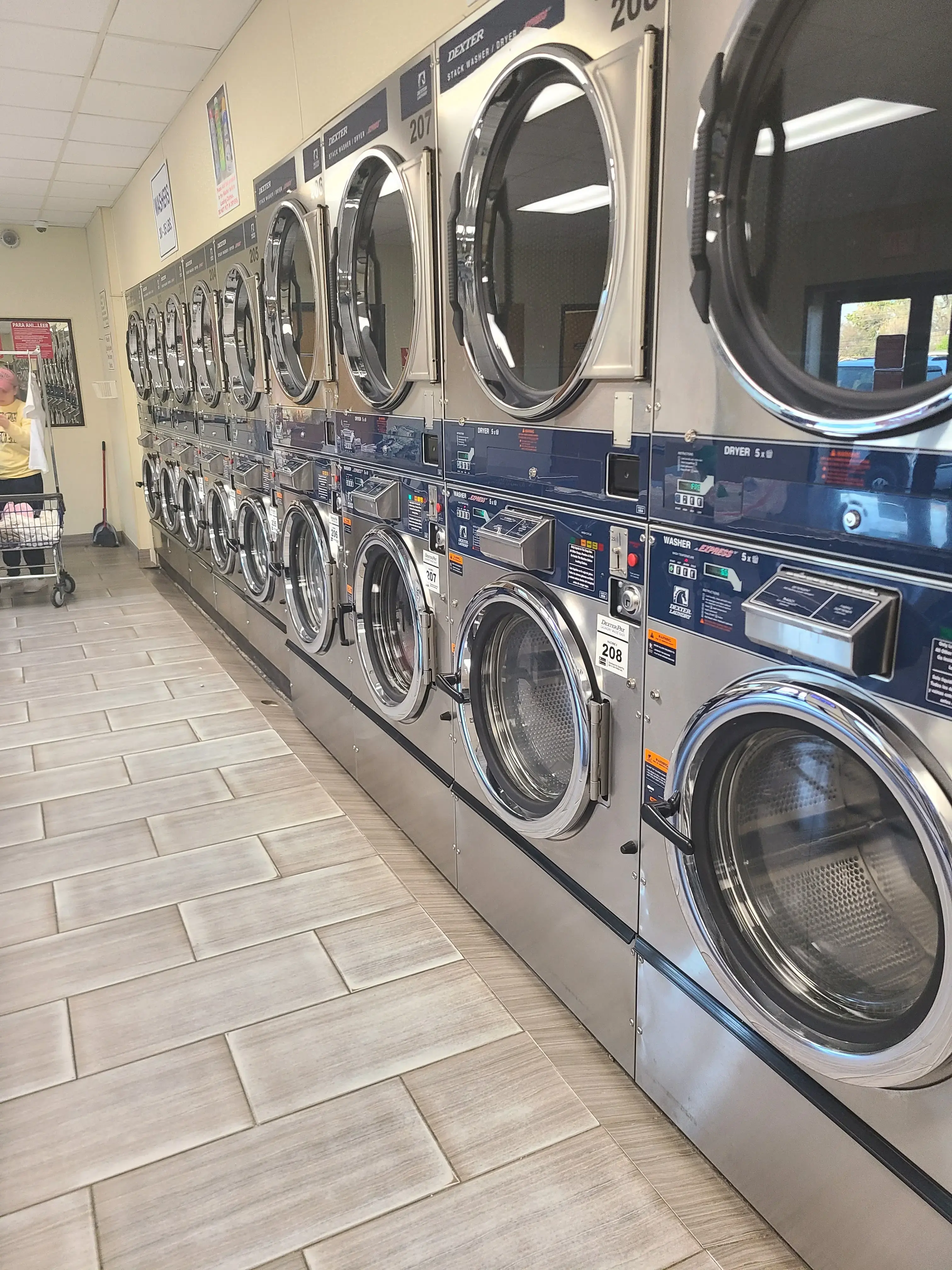 Washday Laundry - Image 2