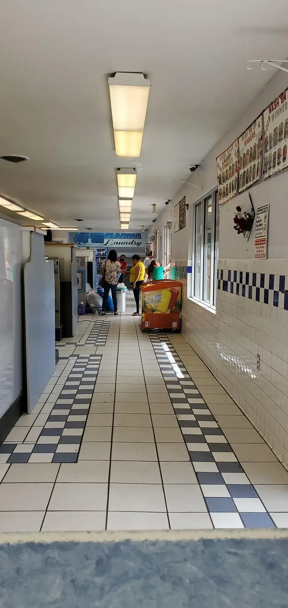 Wash'em Up Laundry #4 Laundromat Aurora thumbnail 18