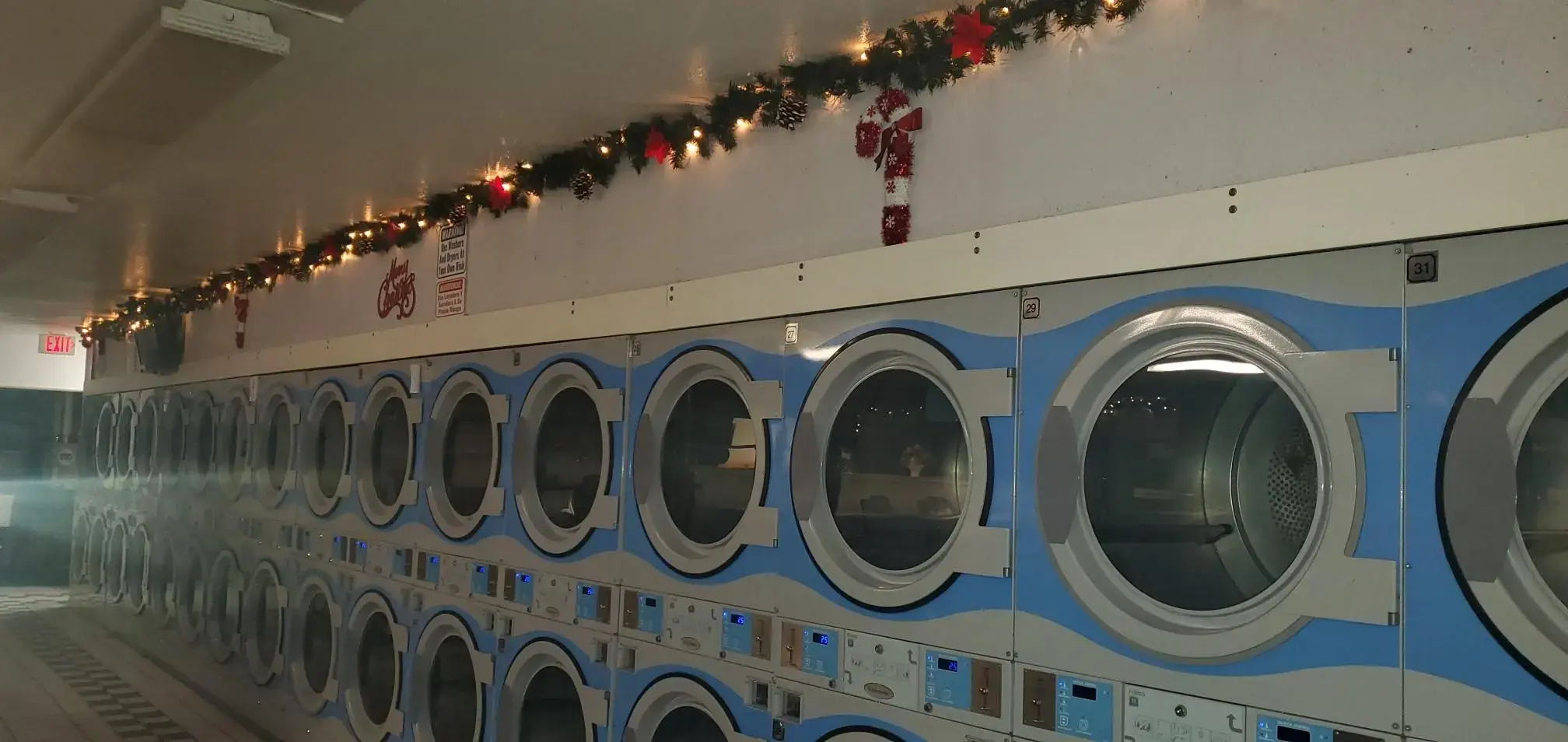 Wash'em Up Laundry #4 Laundromat Aurora - Image 17