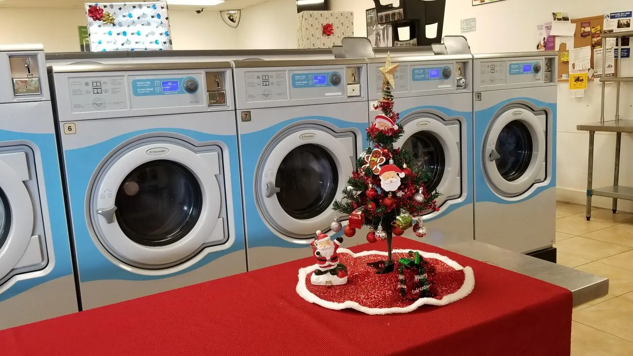 Wash'em Up Laundry #5 - Laundromat Thornton - Image 6