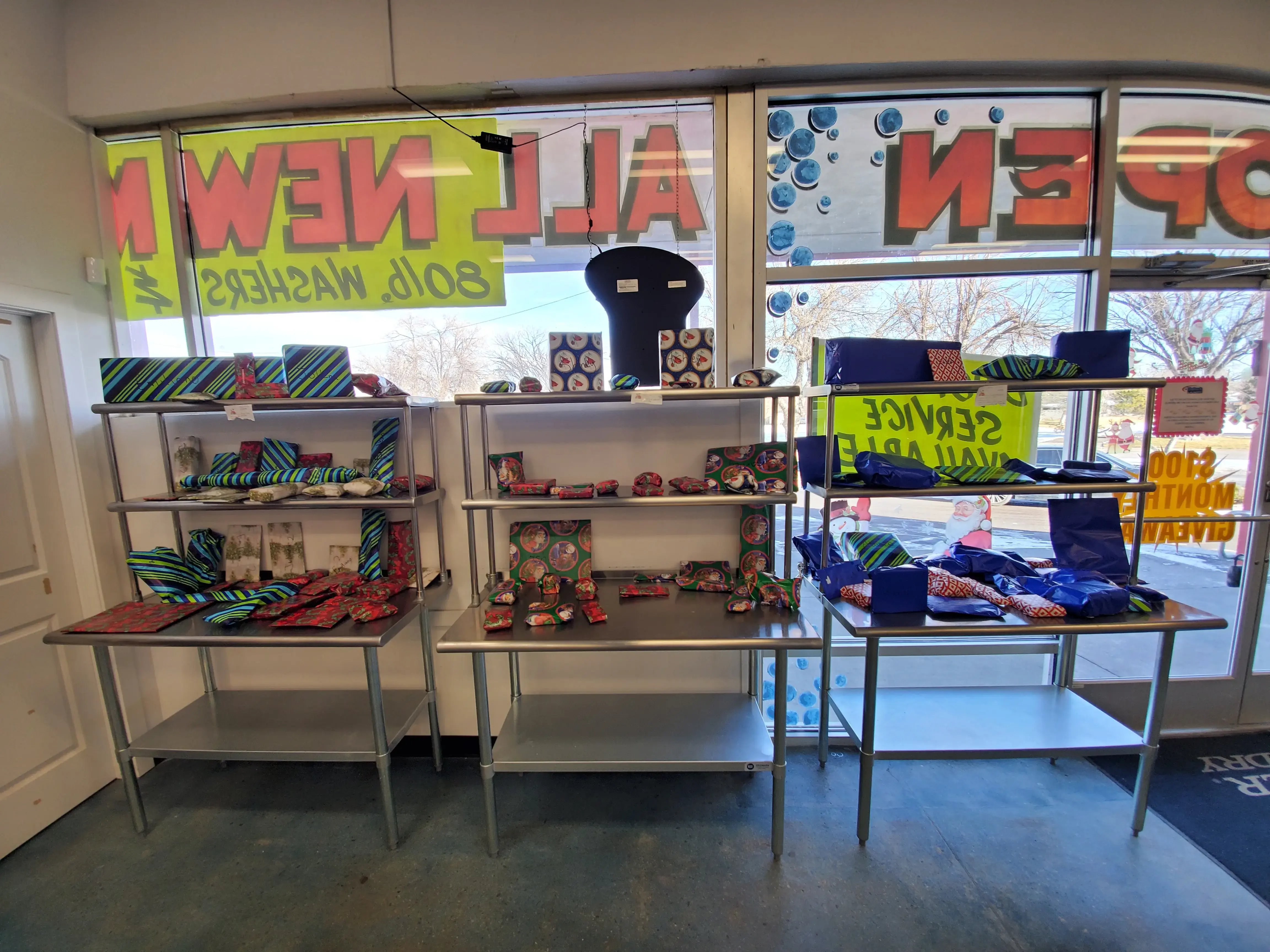 Wash'em Up Laundry #6 - Laundromat Aurora - Image 11