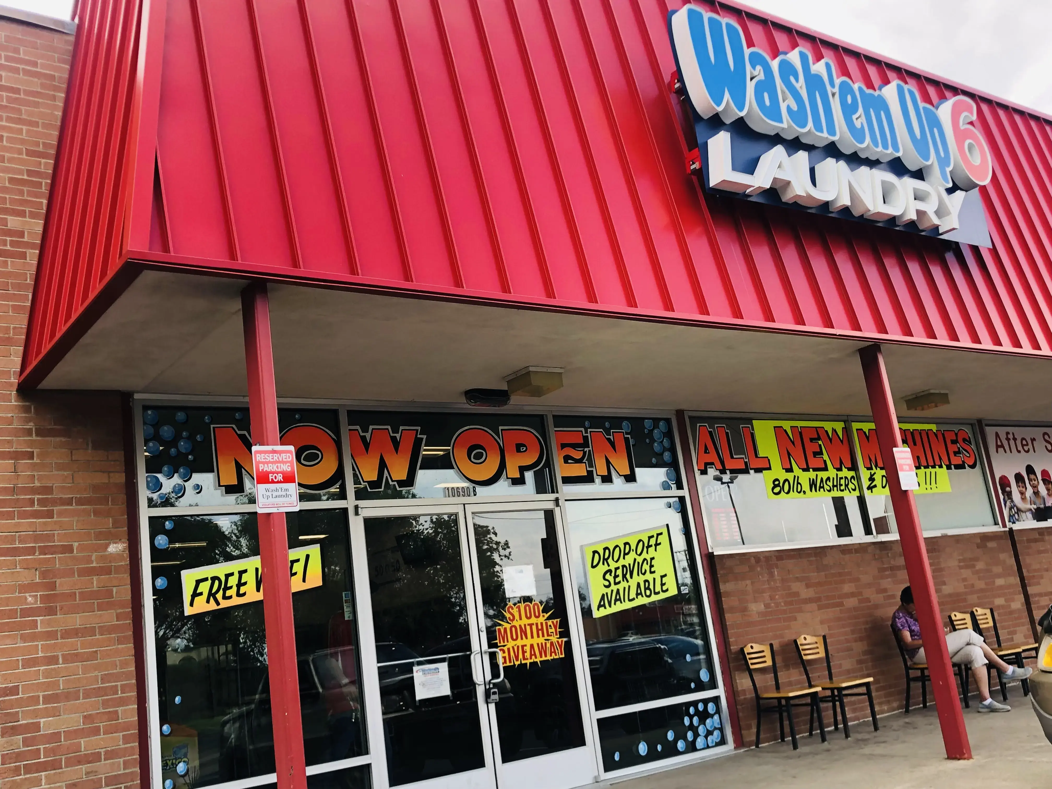 Wash'em Up Laundry #6 - Laundromat Aurora thumbnail 2