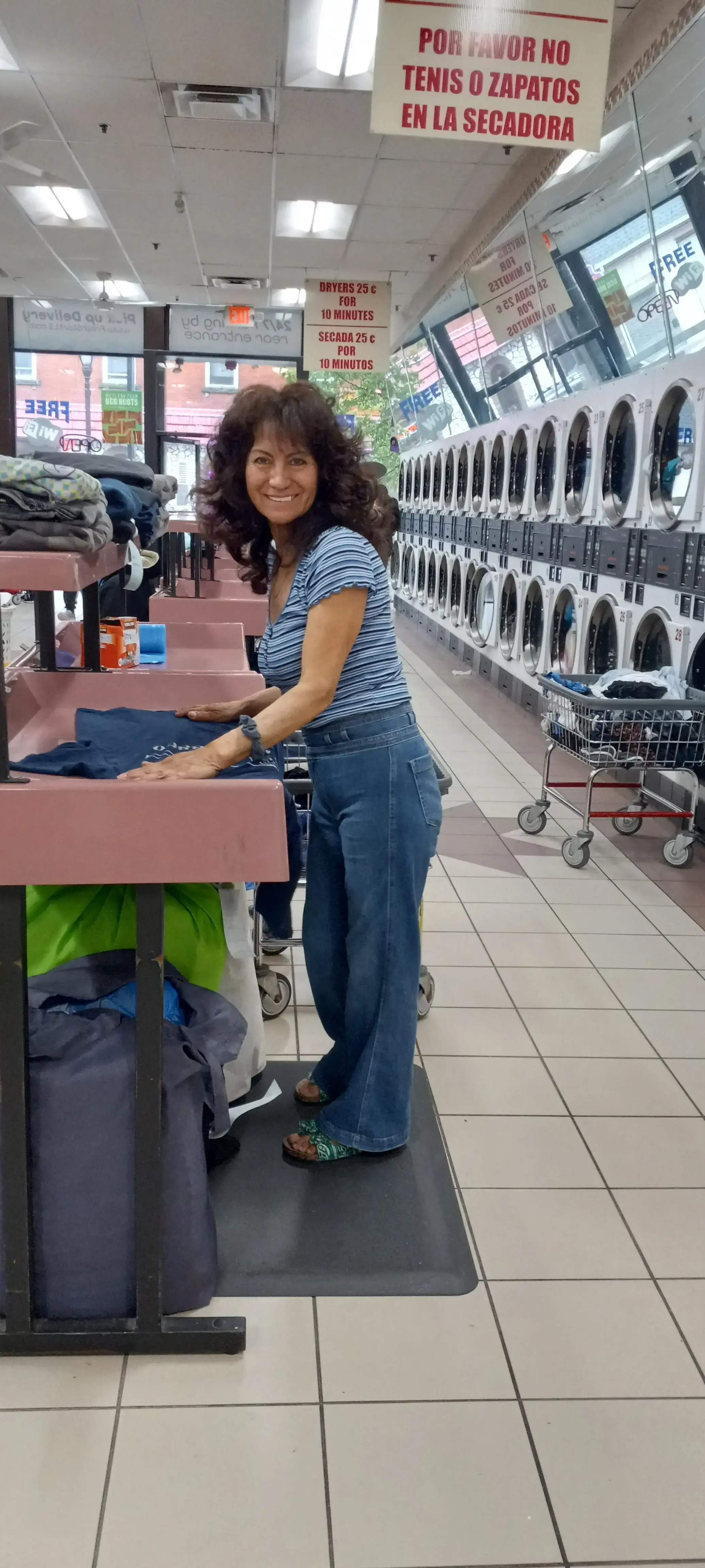 Washerman’s Laundromat thumbnail 13