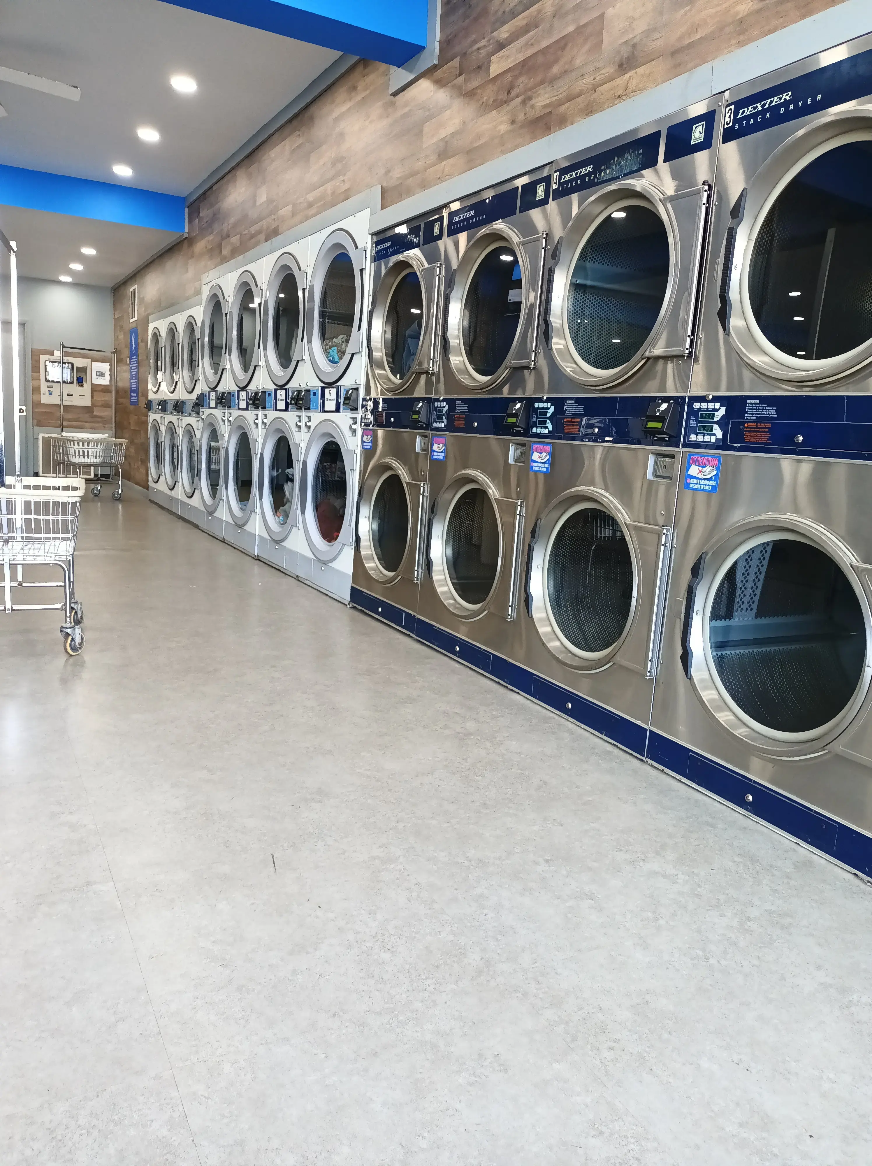 Washhaus Laundromat thumbnail 8