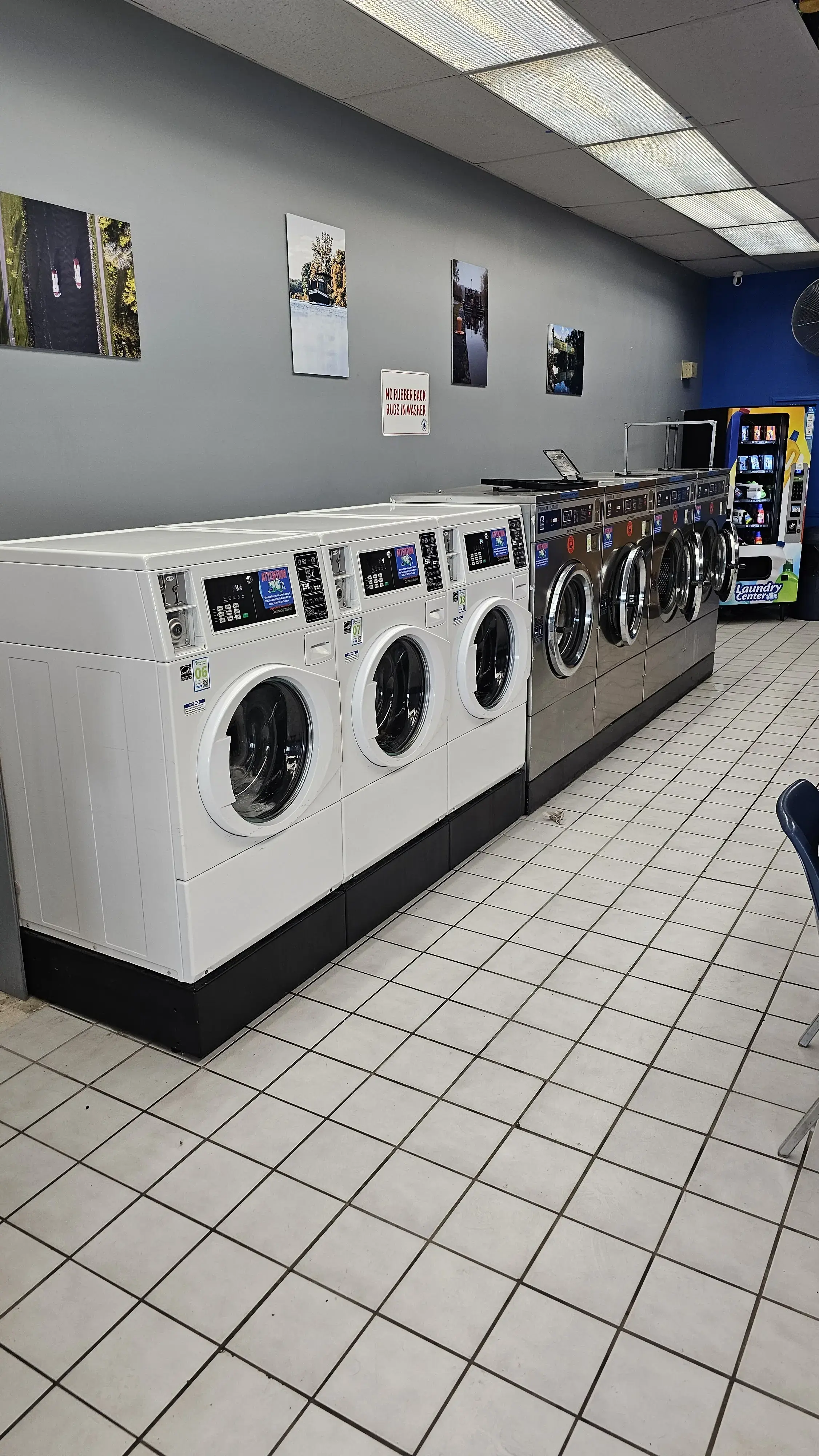 Washhaus Laundromat - Image 18