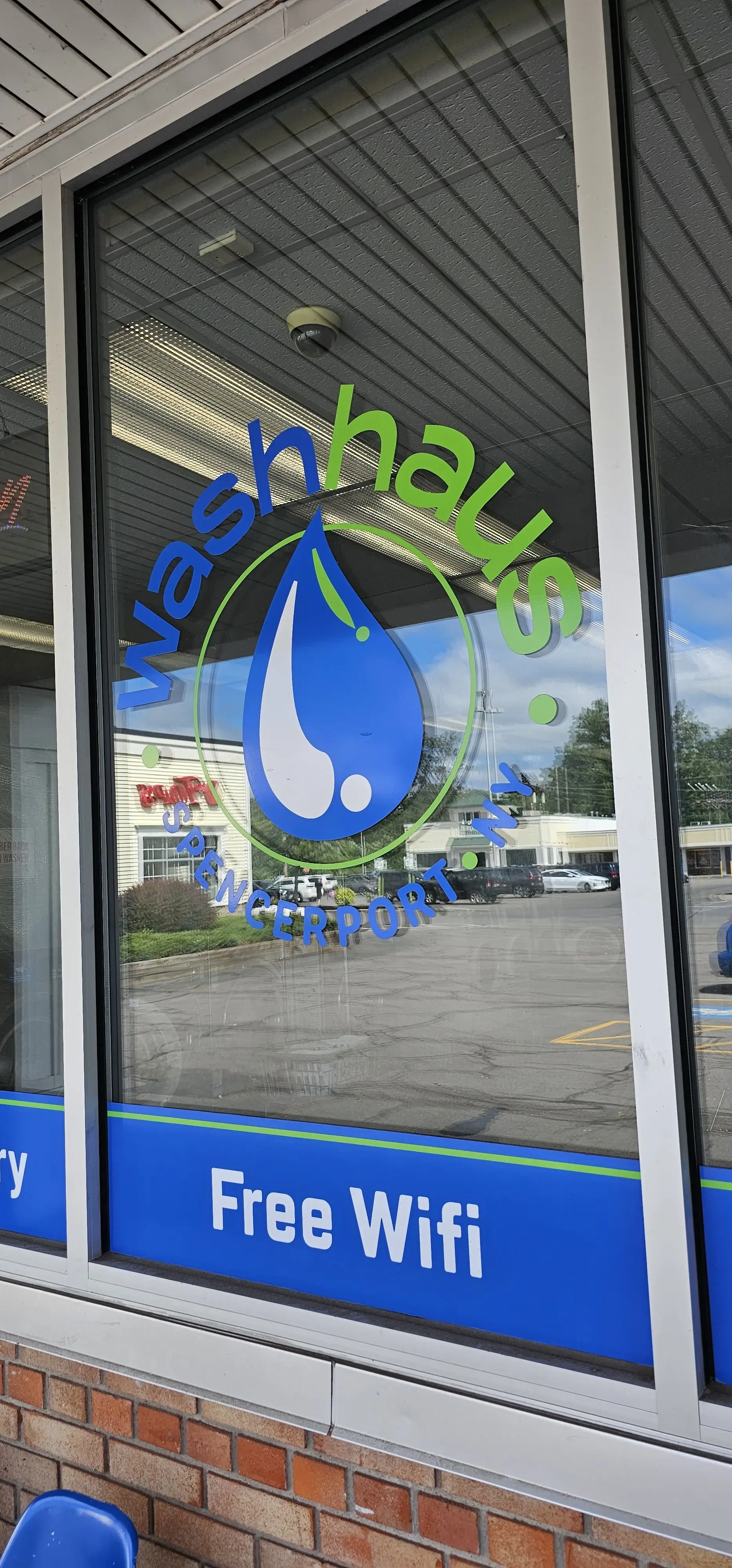 Washhaus Laundromat thumbnail 10